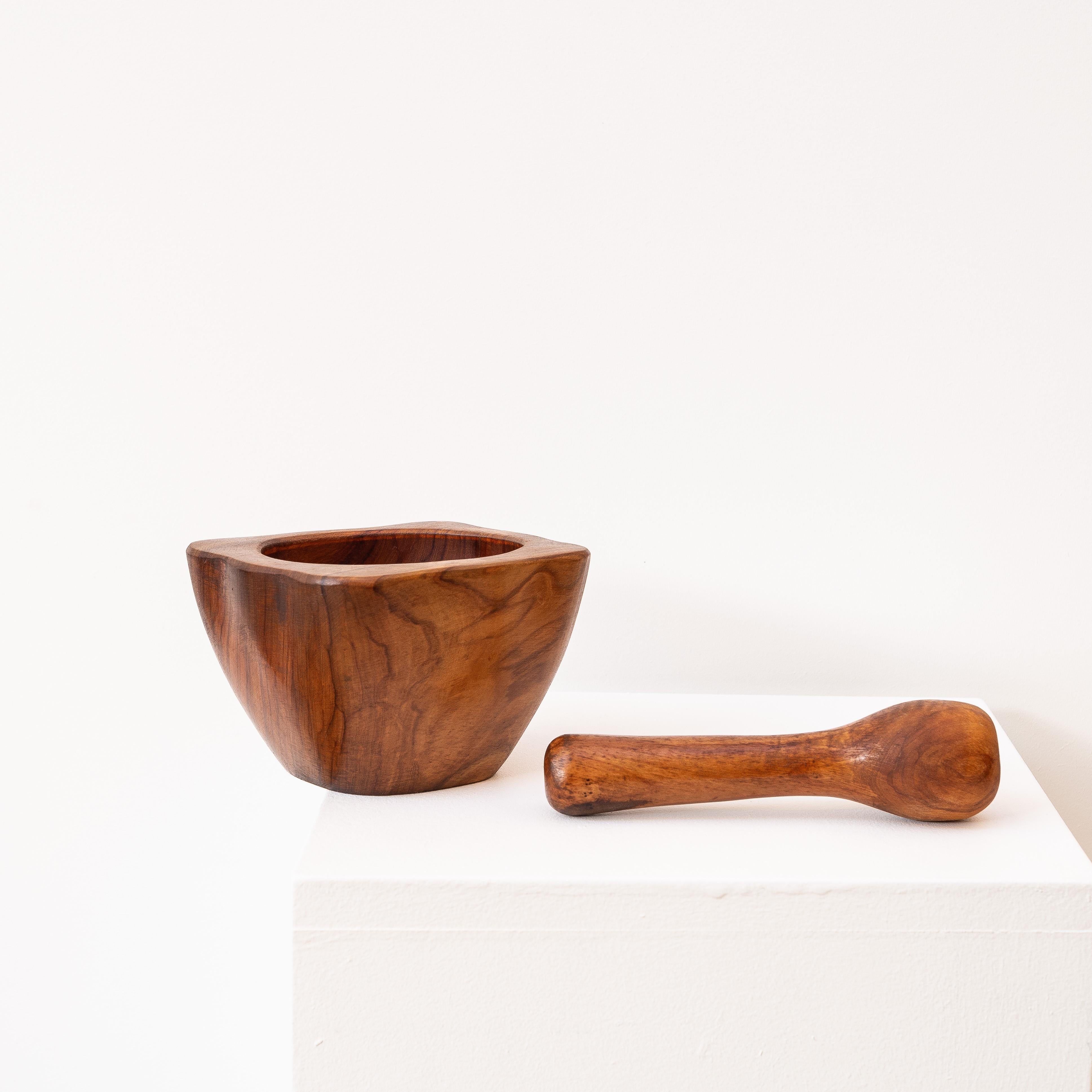 Juego de mortero y maja en madera de olivo, Francia Años 60 Olivo en venta