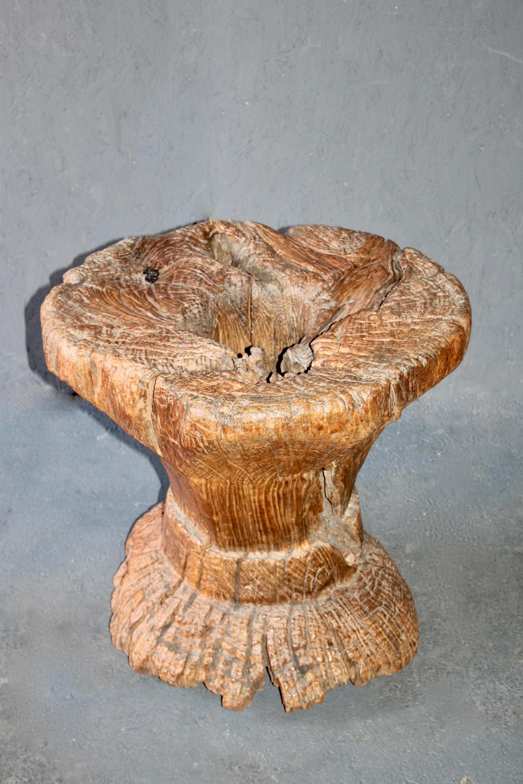 Mortar carved in a probably very old trunk For Sale 3