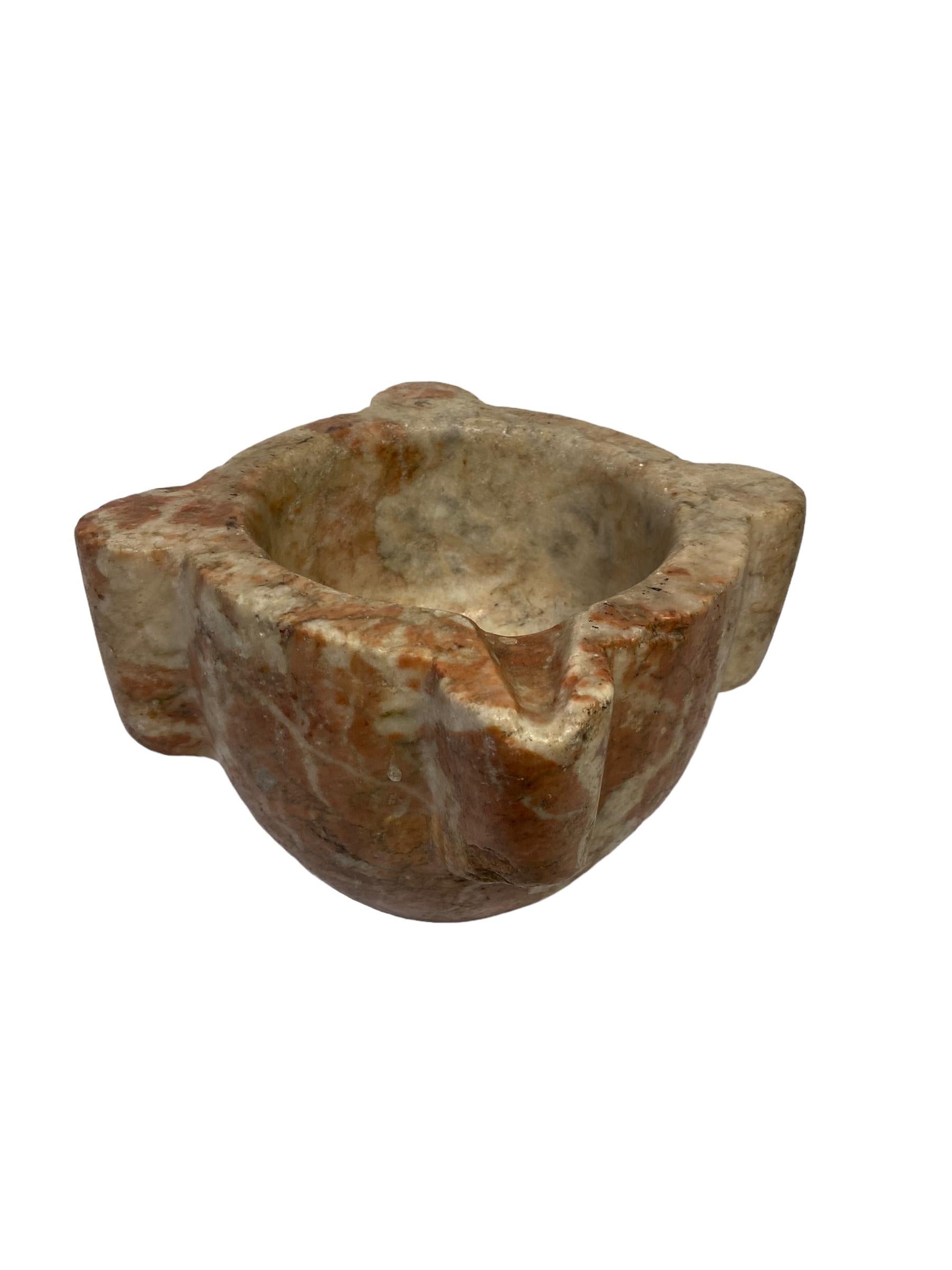 Late 18th Century Mortar in red marble For Sale