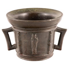 Mortar with handles. Bronze. 16th century.