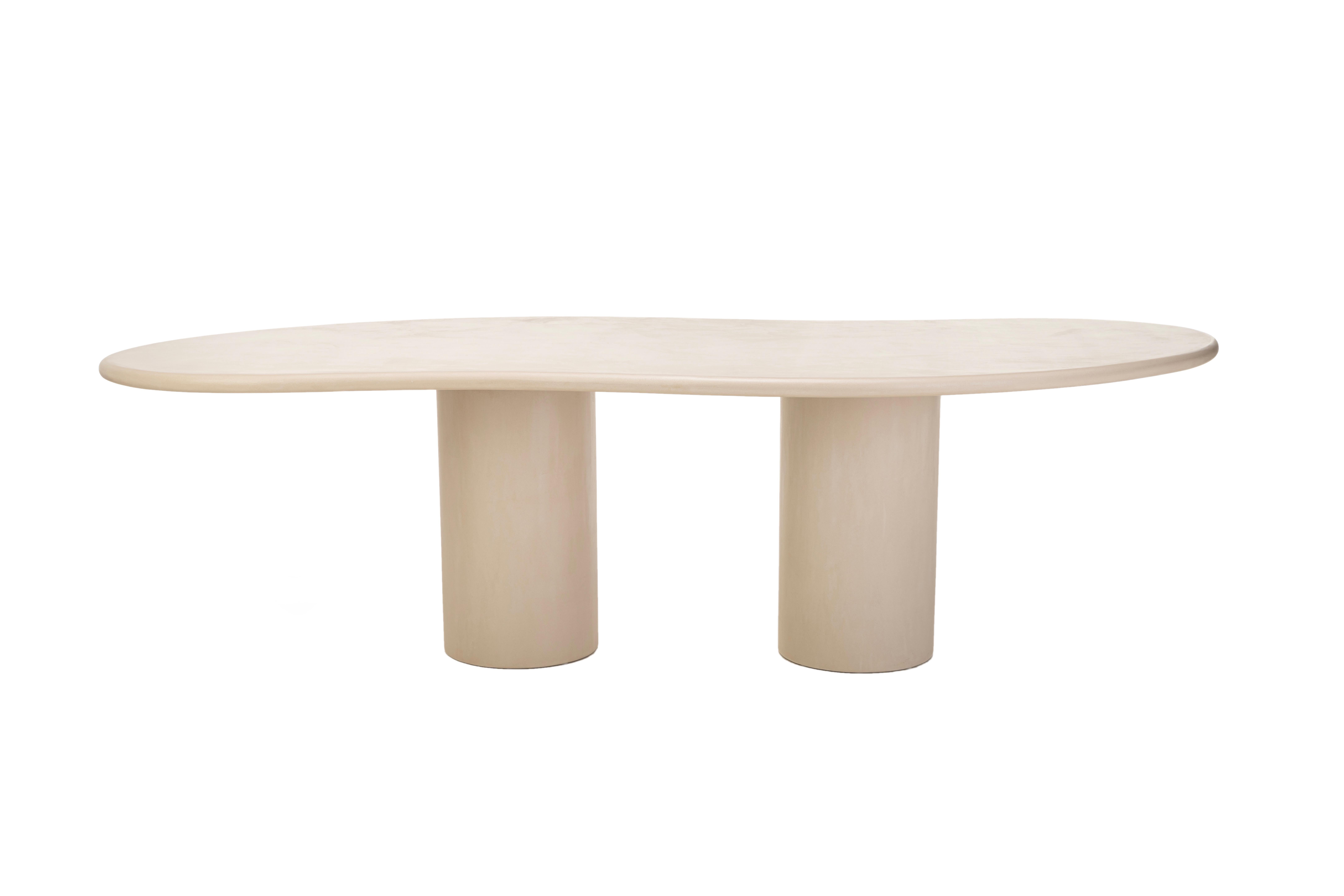 Minimaliste Table à manger Latus 300 d'Isabel Beaumont en plâtre naturel en vente