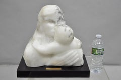 Morton Gaffin "Love, 1988" Scultura modernista in alabastro bianco di Mother & Child