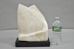 Escultura abstracta modernista de alabastro blanco tallado Morton Gaffin
