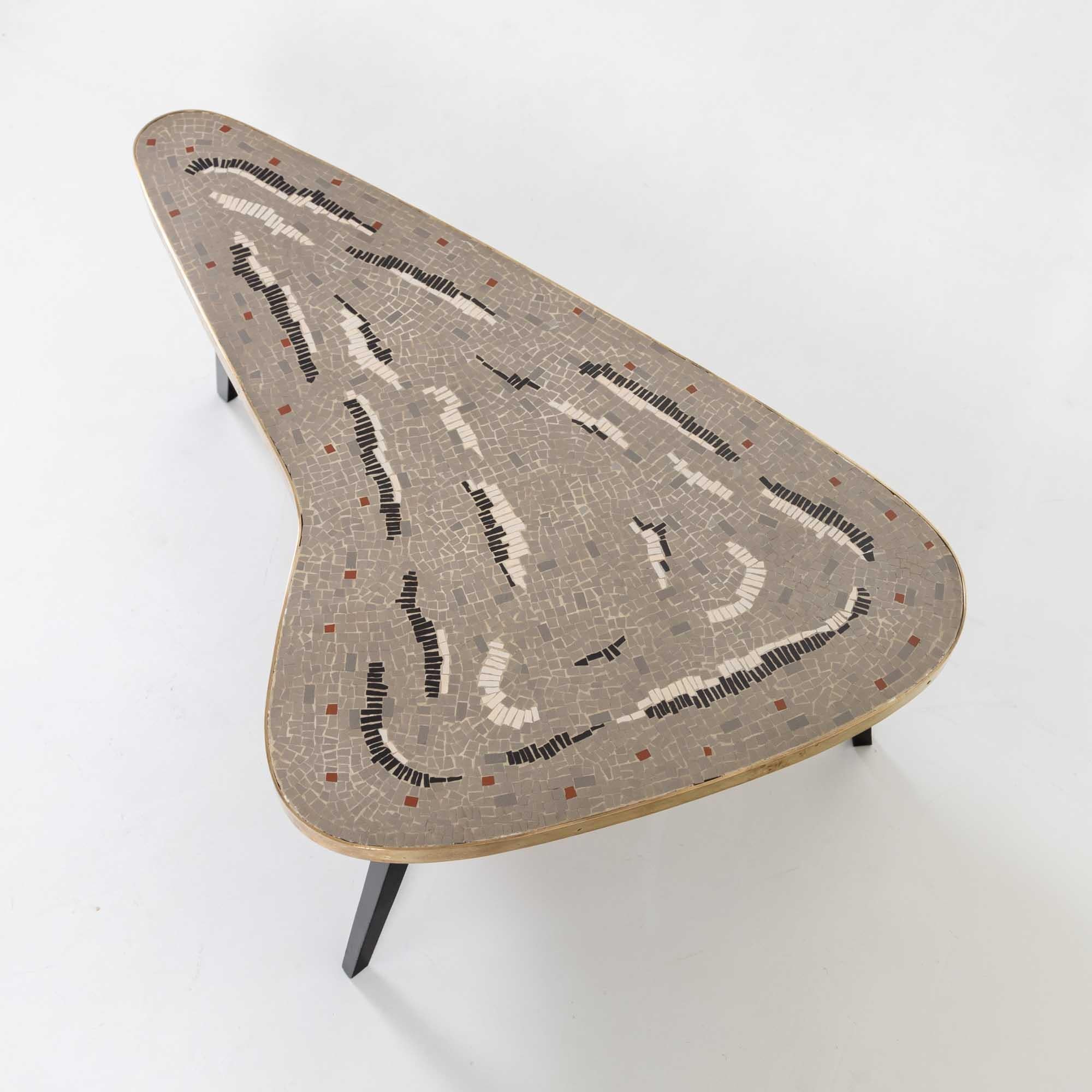 Mosaik-Boomerang Couchtisch, 1960er Jahre im Angebot 1