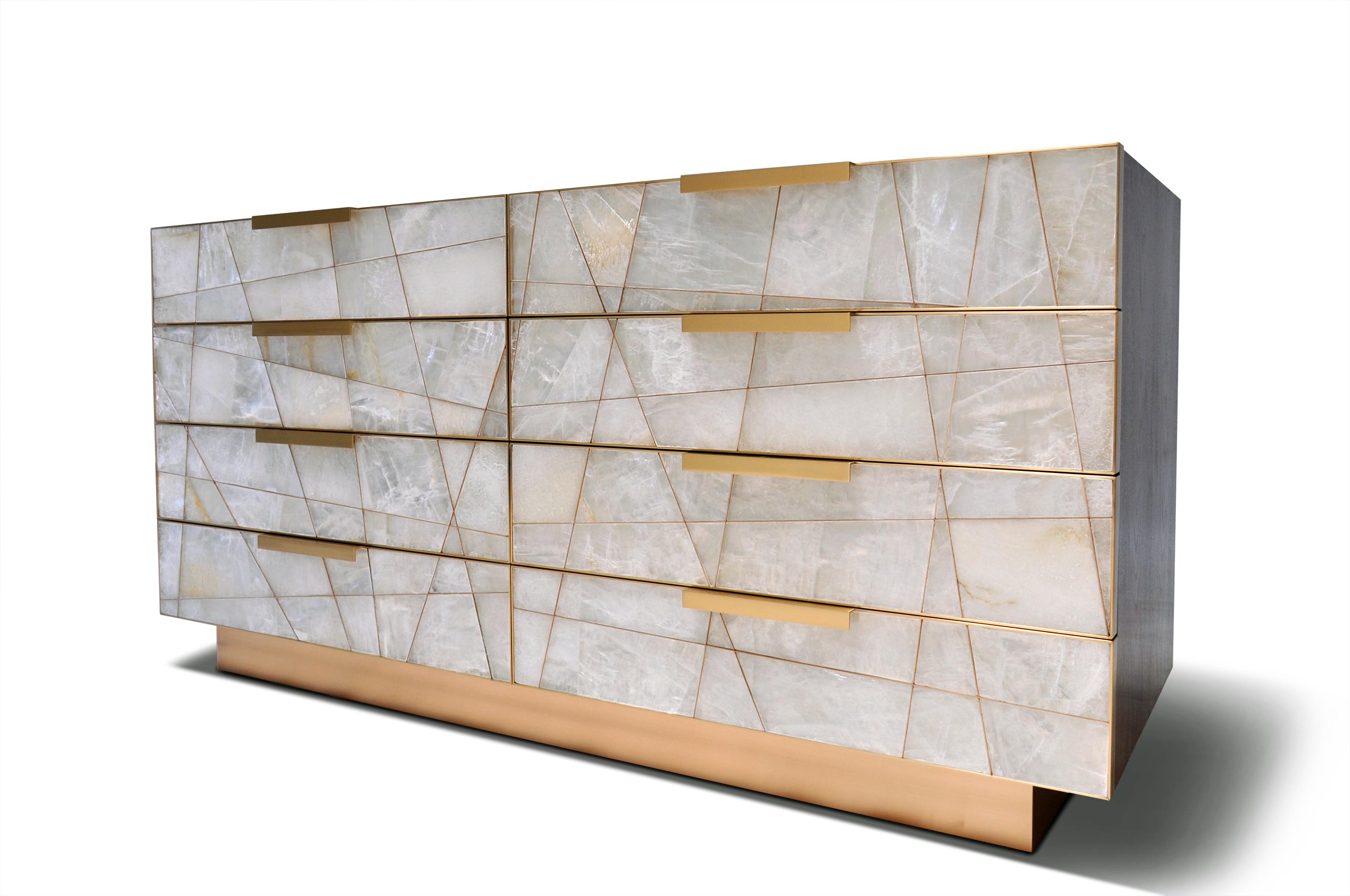 Mosaik-Kommode aus Selenit, Bronze und amerikanischem Nussbaumholz von Newell Design Studio im Angebot 1