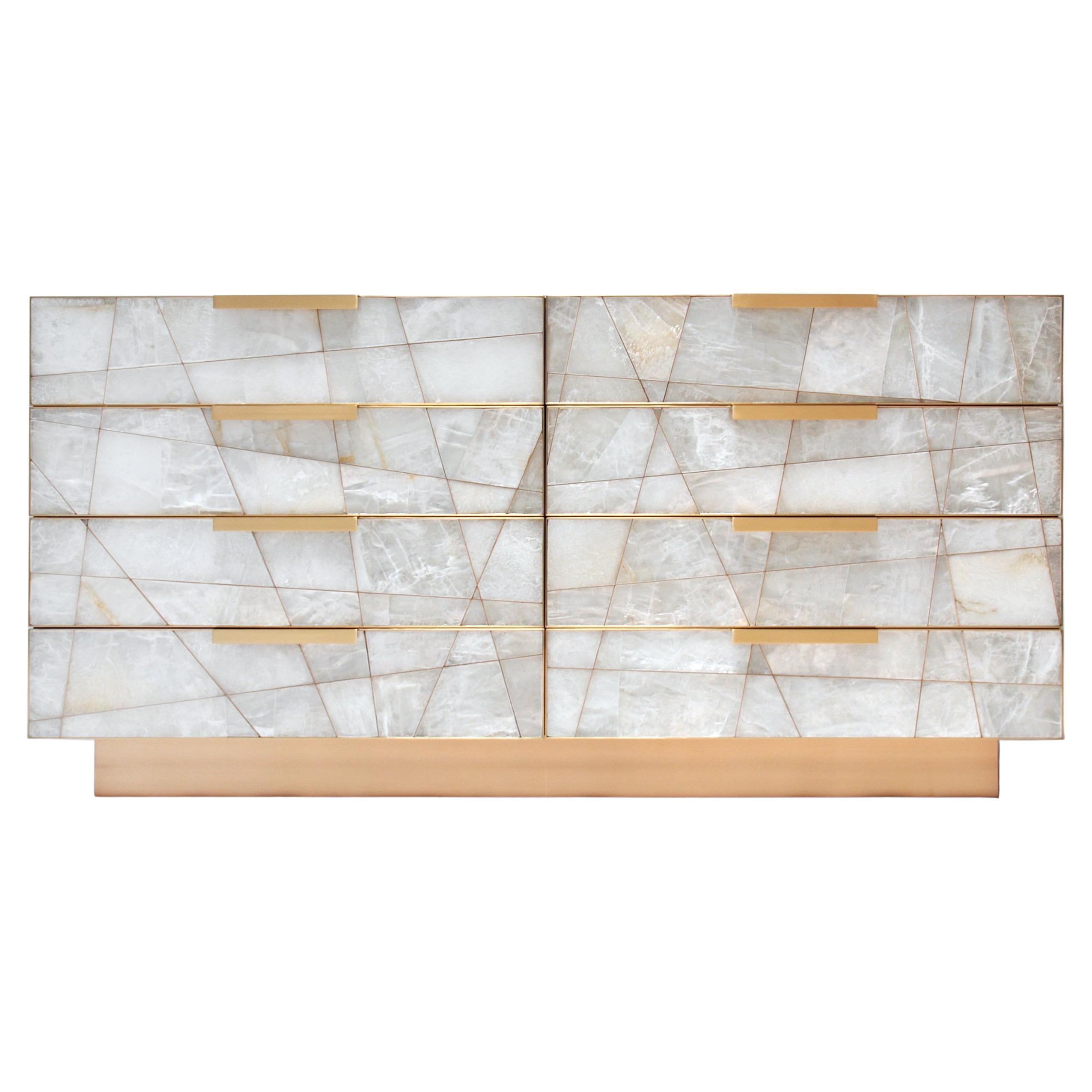 Mosaik-Kommode aus Selenit, Bronze und amerikanischem Nussbaumholz von Newell Design Studio im Angebot