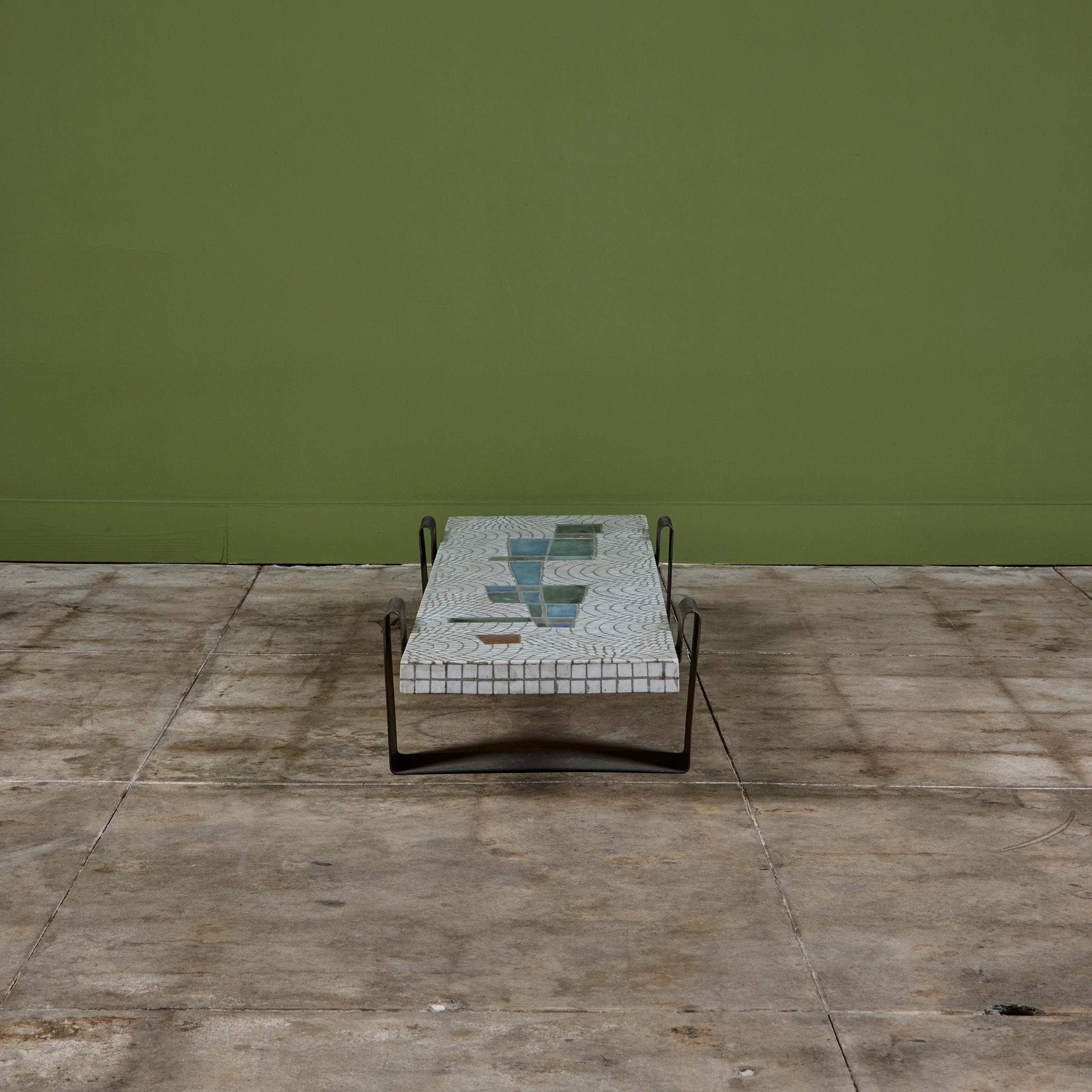 Mesa de centro de mosaico de azulejos de vidrio en venta 3