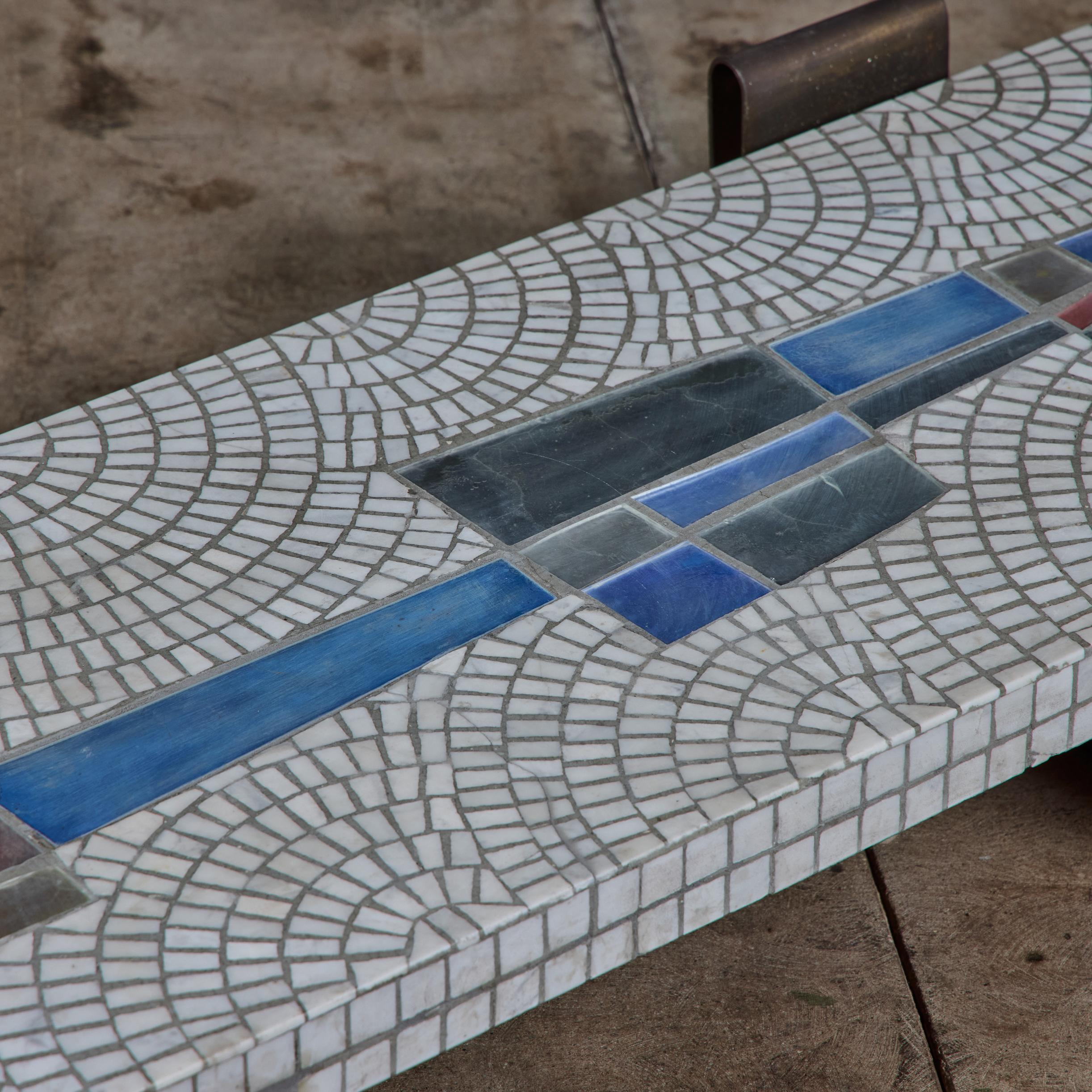 Mesa de centro de mosaico de azulejos de vidrio en venta 4