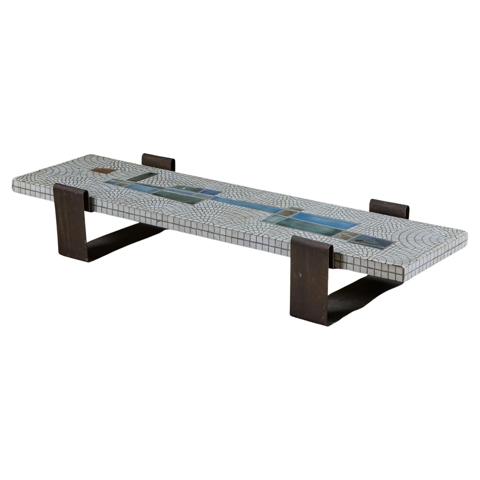 Table basse en mosaïque de verre