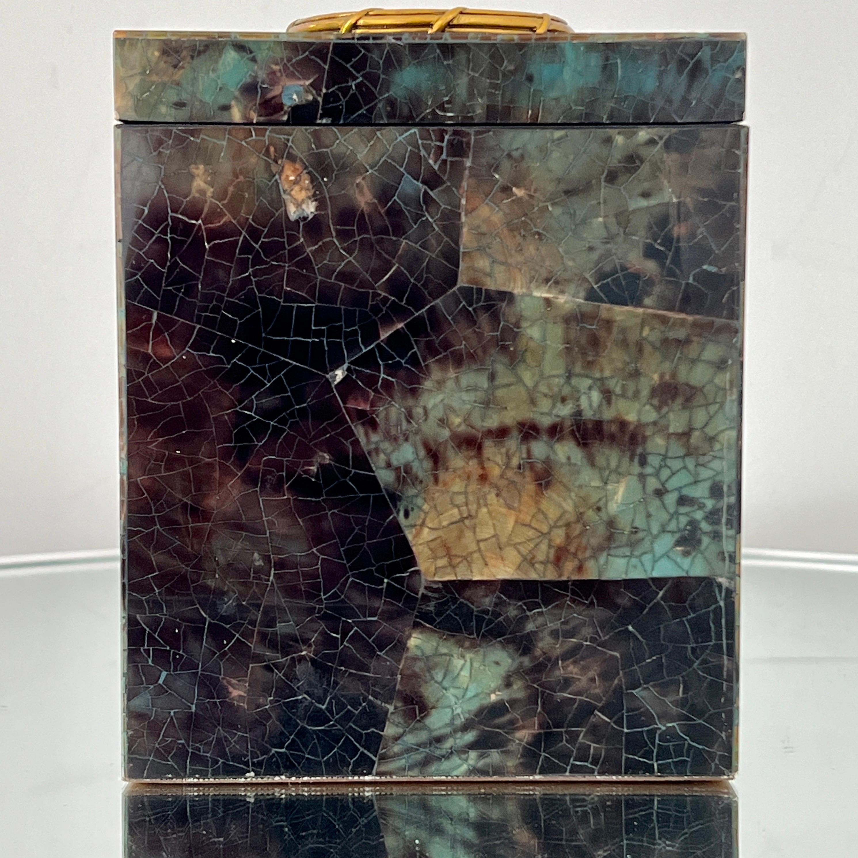 Dekorative Box aus grünem Mosaik mit Stern aus Messing von Maitland Smith im Angebot 2