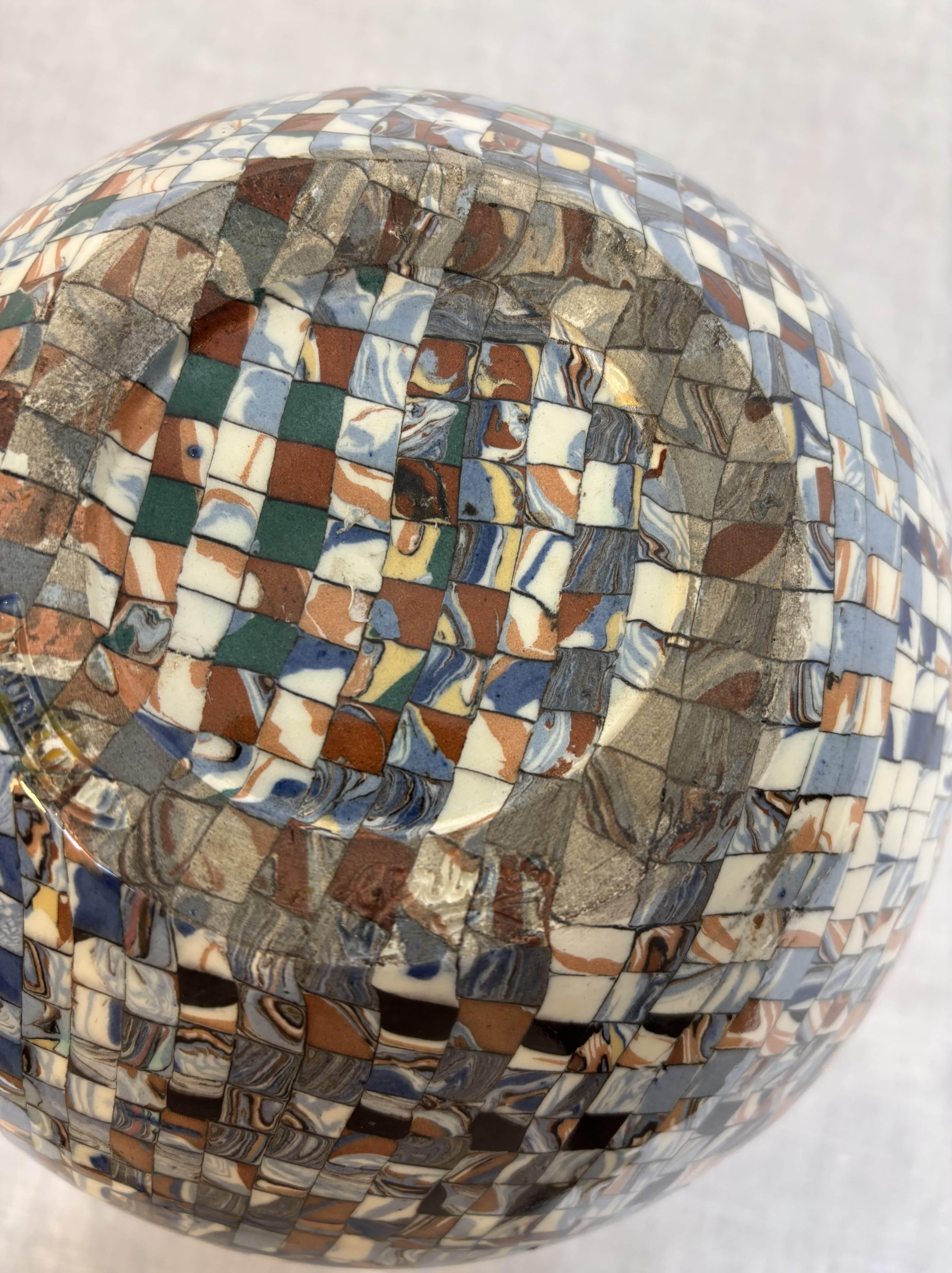 Metà XX secolo Mosaico Jean Gerbino (1876-1966) Vaso a sfera grande con orecchie, CIRCA 1930
