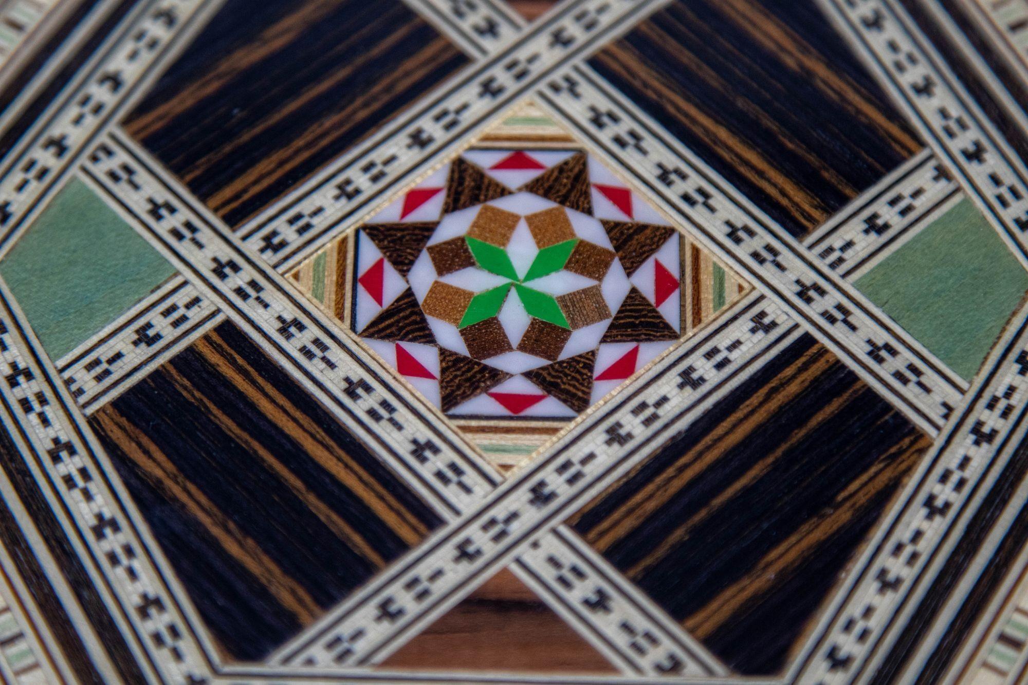 Mosaic Marquetry Moorish Octagonal Footed Music Box Granada Spain 1950 For Sale 1