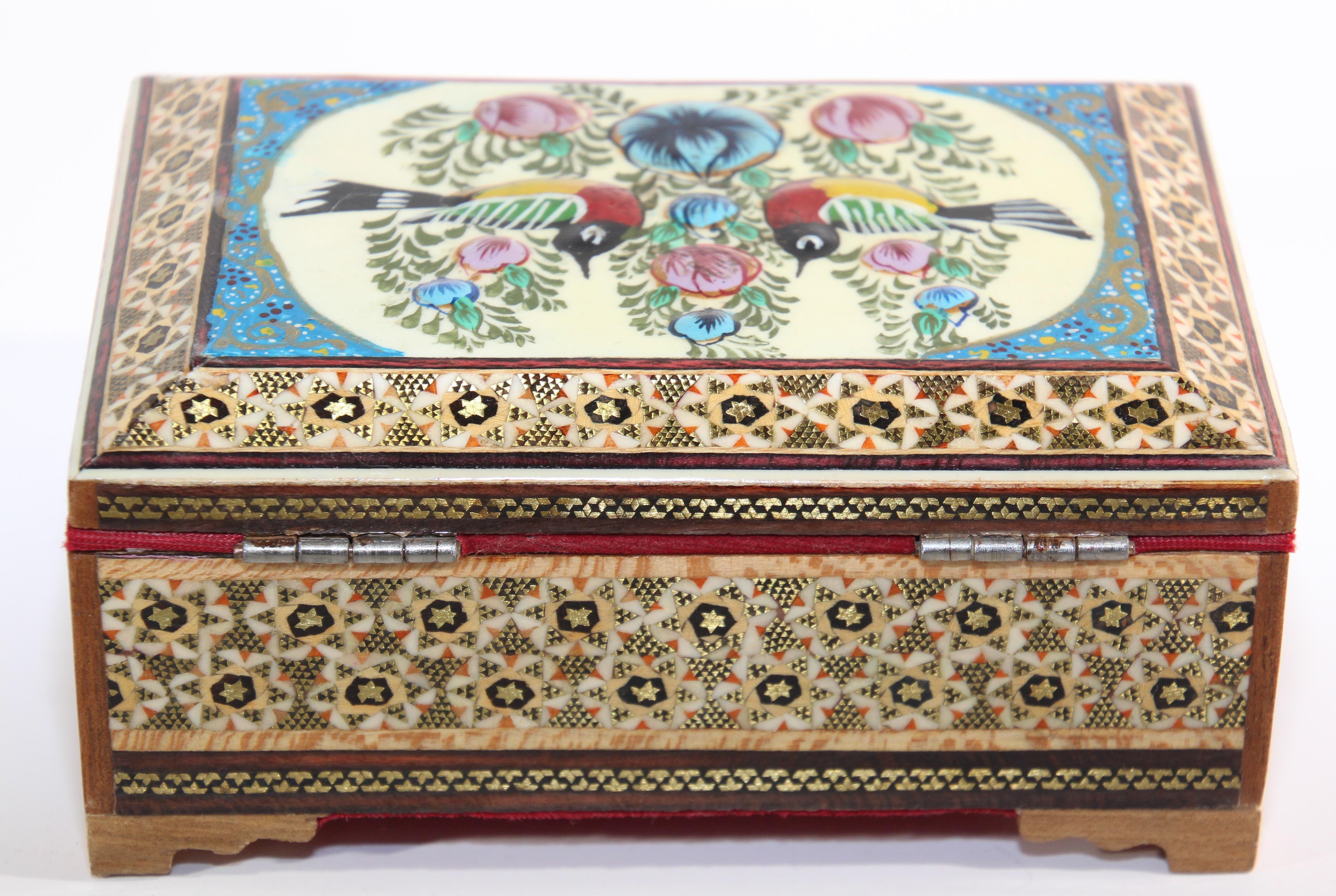 Boîte à bijoux mauresque en mosaïque du Moyen-Orient en vente 1
