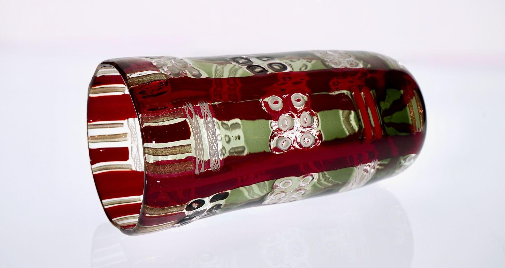 Mosaik Murano Vase mit Murrina, Zanfirico und Avventurina in rot und grau im Angebot 8