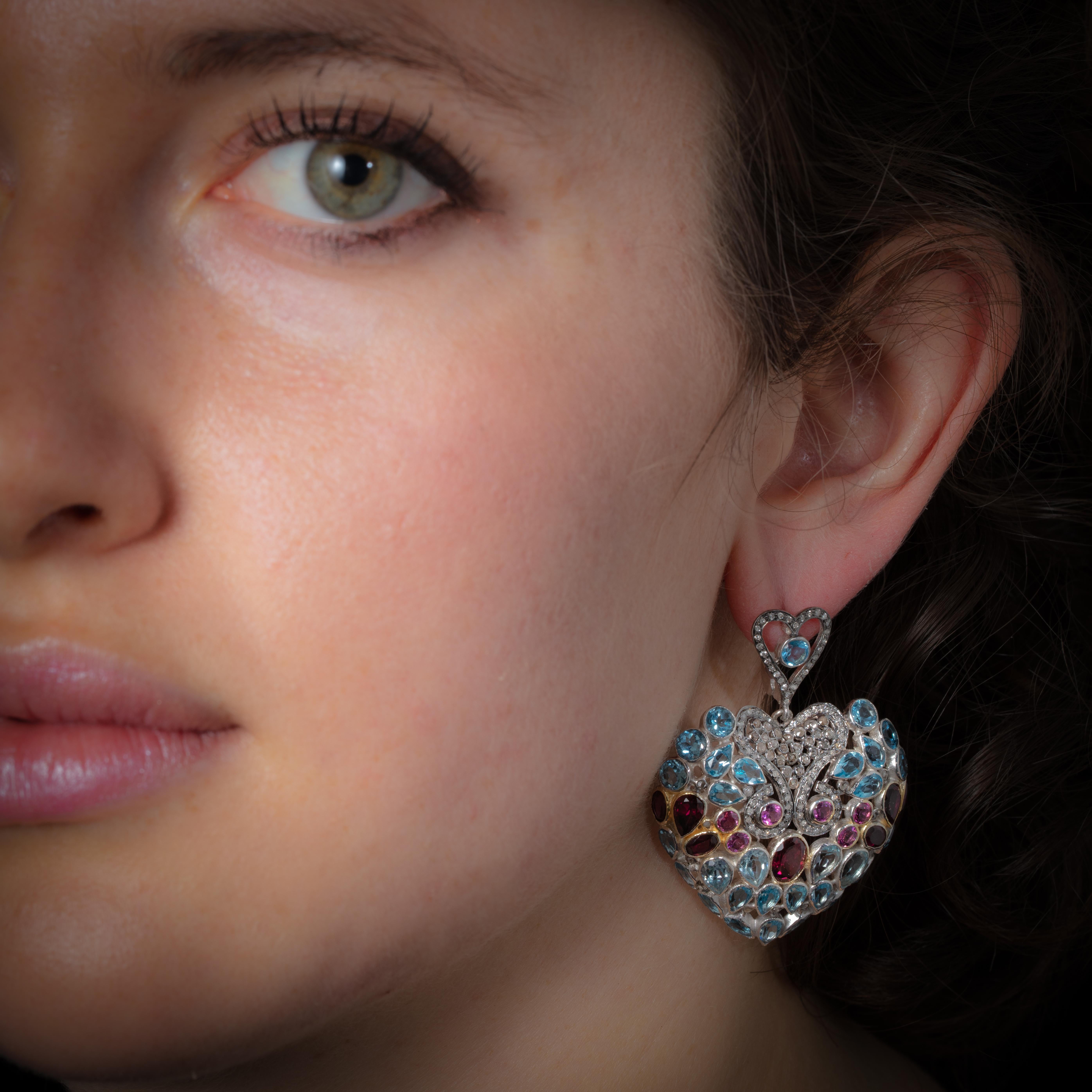 Ohrringe mit Mosaik aus Diamanten, rosa Turmalin und Aquamarin im Zustand „Hervorragend“ im Angebot in Nantucket, MA