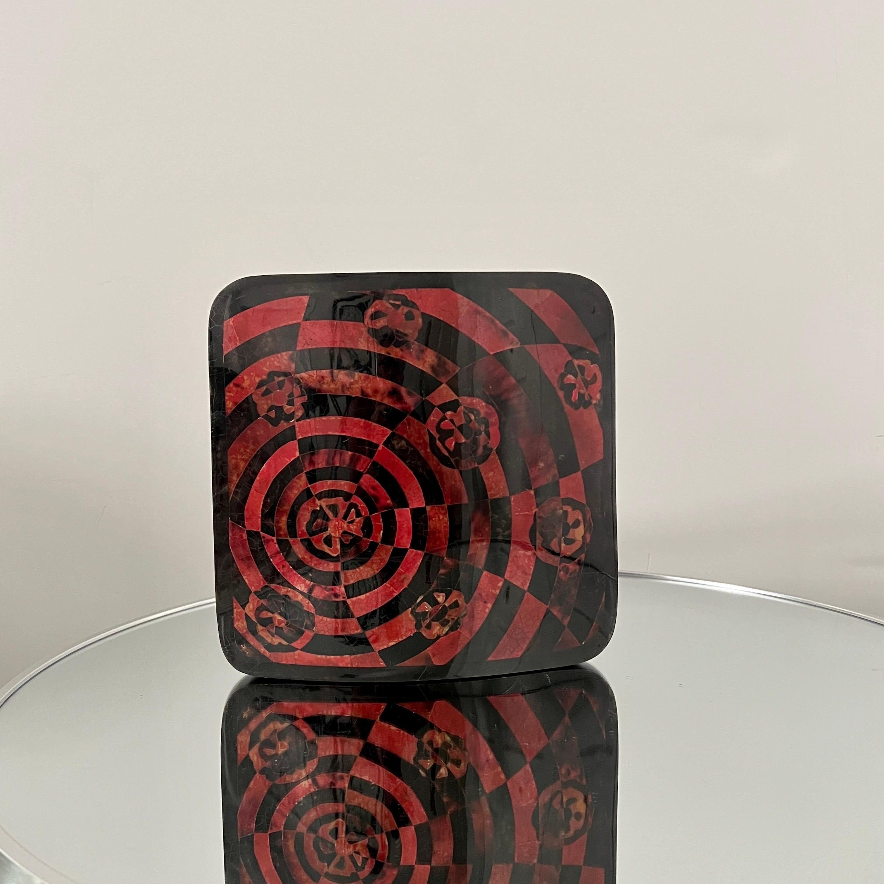 Contemporary Mosaic Pen Shell Vase with Inlays in Red and Black by R & Y Augousti  For Sale