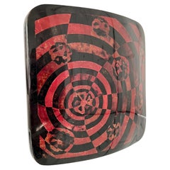Mosaik-Stiftmuschelvase mit Intarsien in Rot und Schwarz von R & Y Augousti 