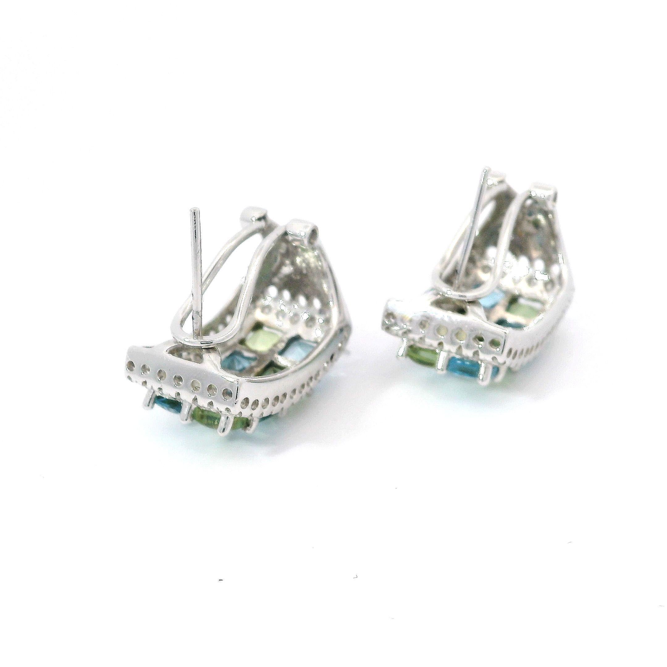 Contemporary Mosaic Peridot and Blue Topaz Ring and Earrings in 18K White Gold with Diamonds For Sale