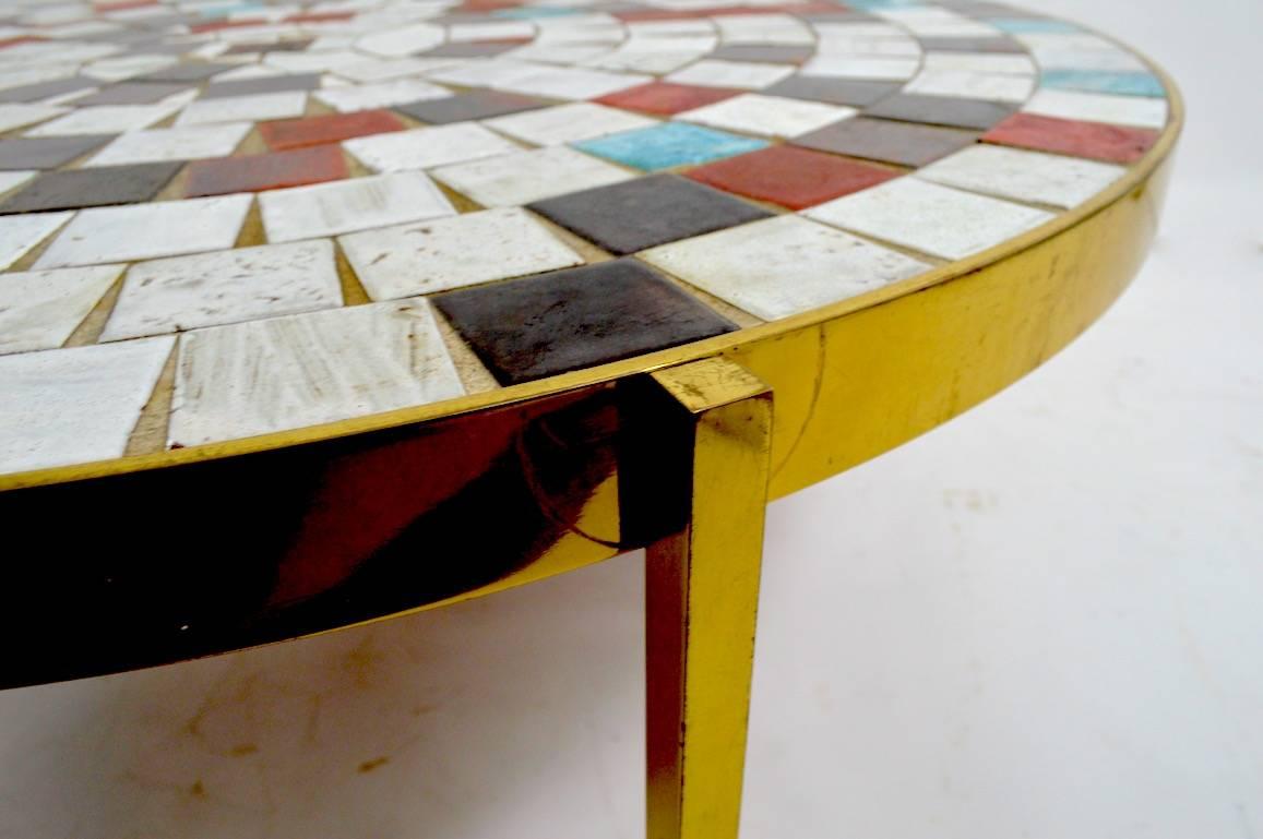 Table à plateau en mosaïque et carreaux Excellent état - En vente à New York, NY