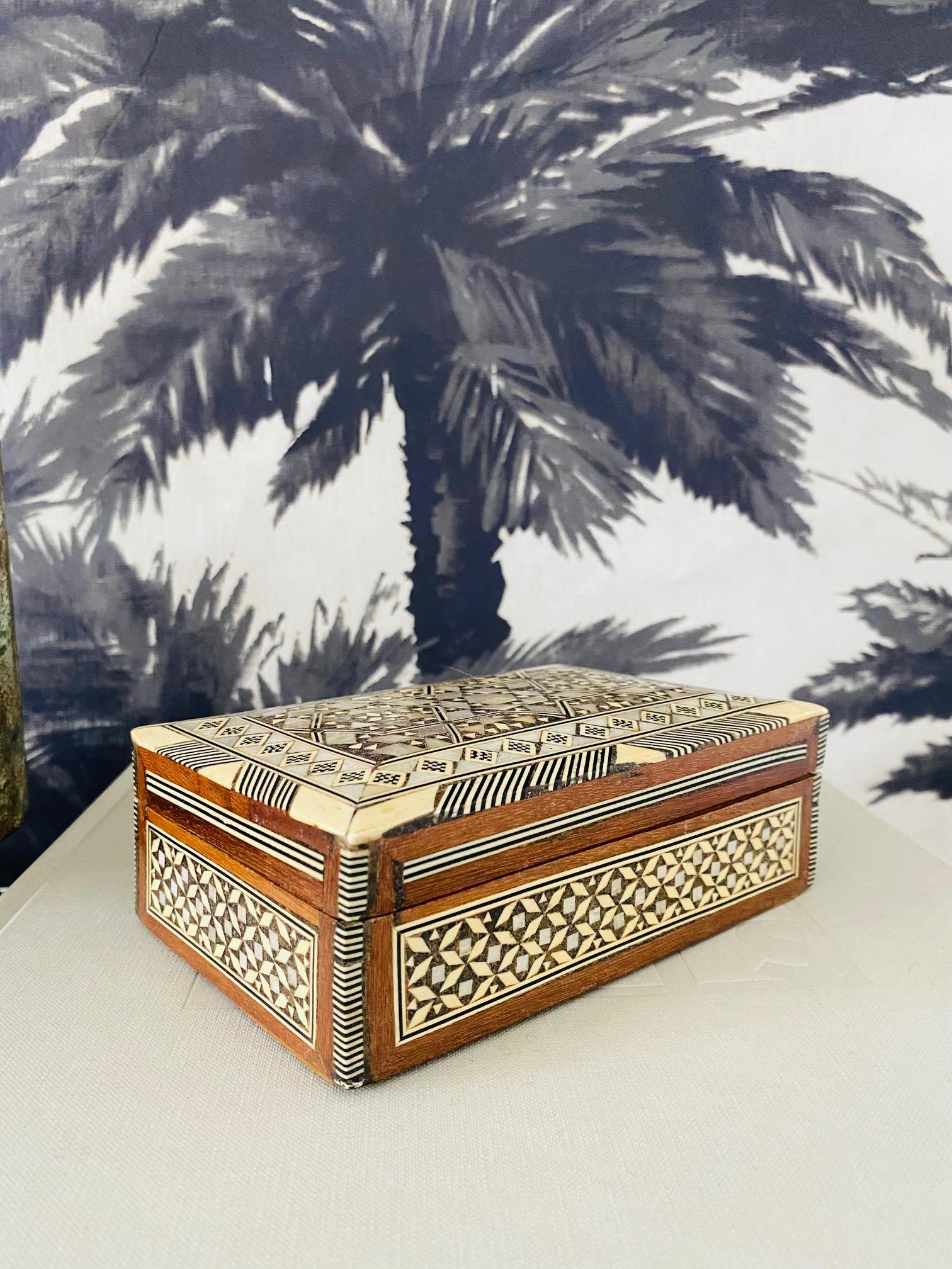 Mid-20th Century Mosaic Wood Box with Inlays of Bone and Mother of Pearl, Middle East, C. 1950s
