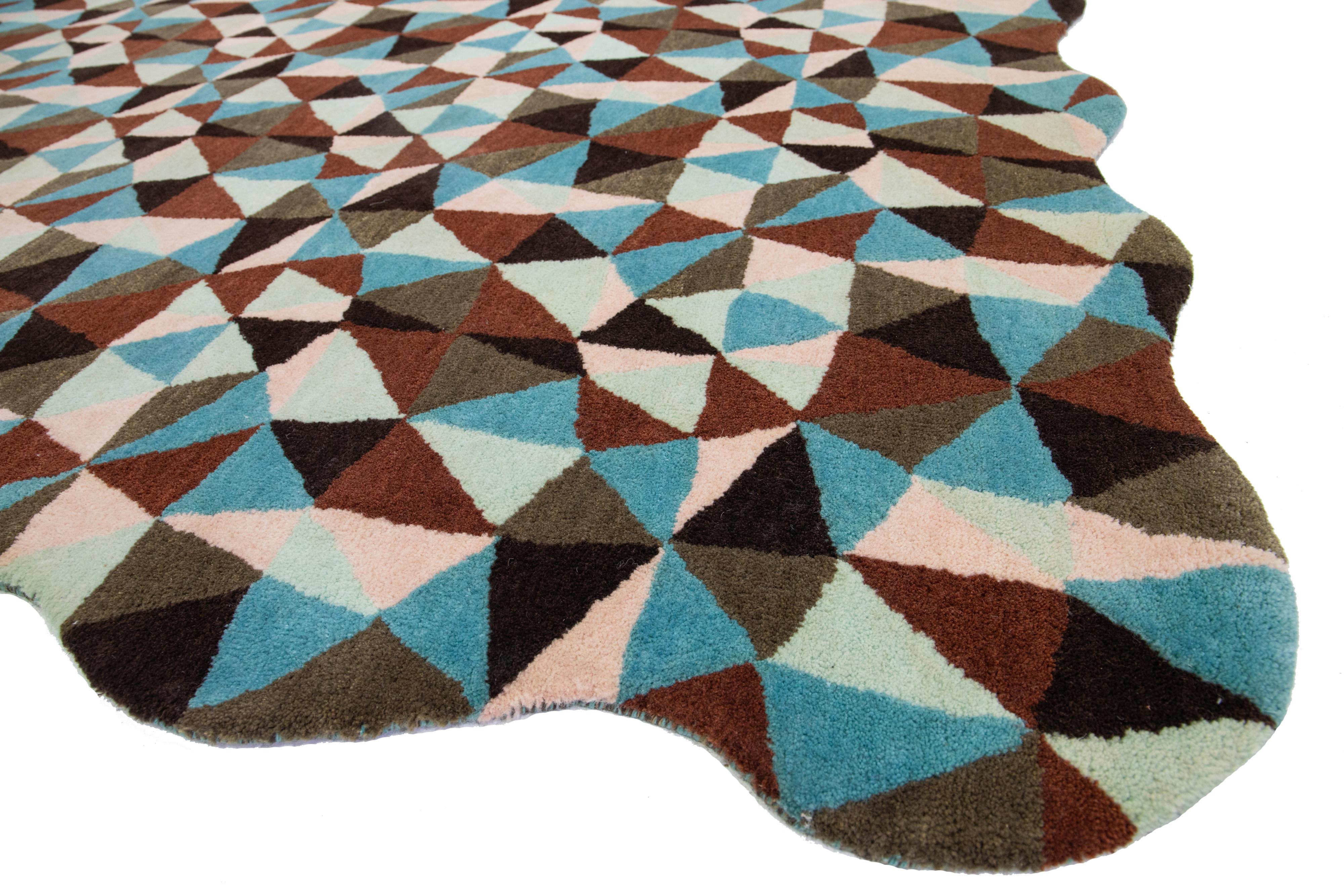 Mosaico Handgetufteter moderner Wollteppich mit mehrfarbigem Muster von Apadana im Angebot 2