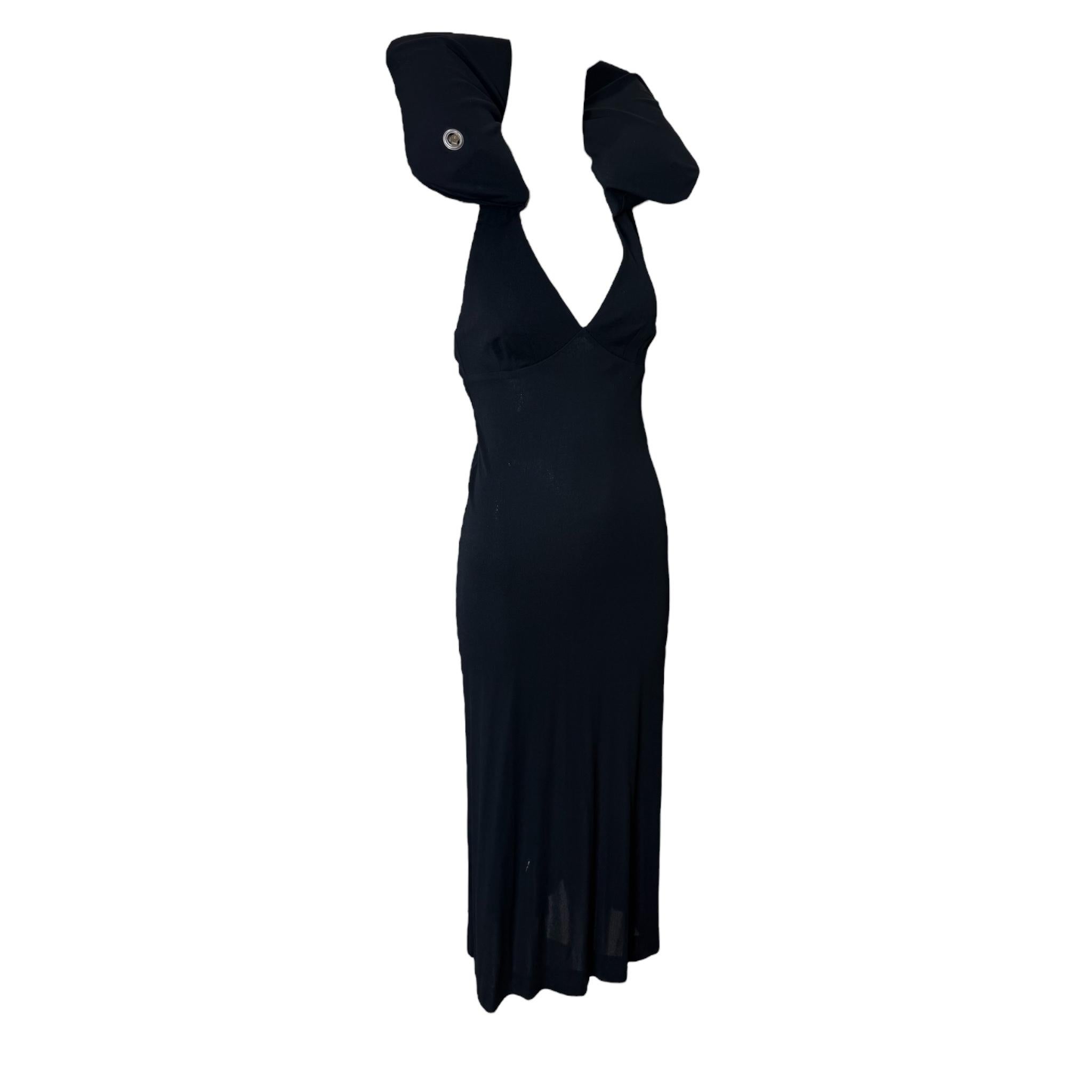 Ein verspieltes und fabelhaftes Stück von Moschino aus den 1990er Jahren von dem Label Cheap and Chic. Der Rettungsring erinnert an die ikonische Kollektion 