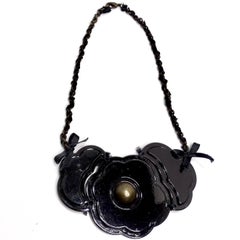 Moschino 1990s Collar Flor Negro