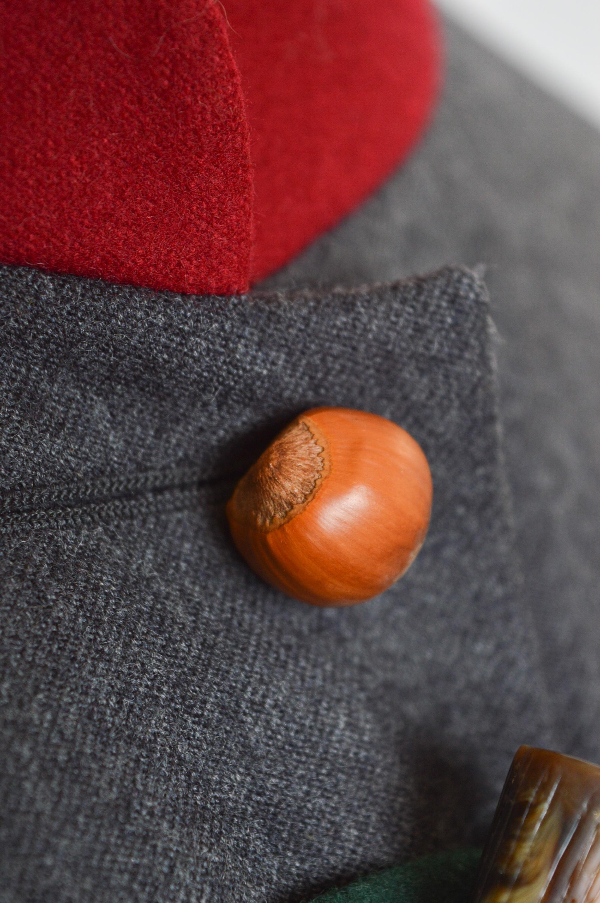 Moschino 1990s Rare Archival Nuts about you Cheap & Chic fantasy blazer & Pants In Good Condition For Sale In Sheffield, GB