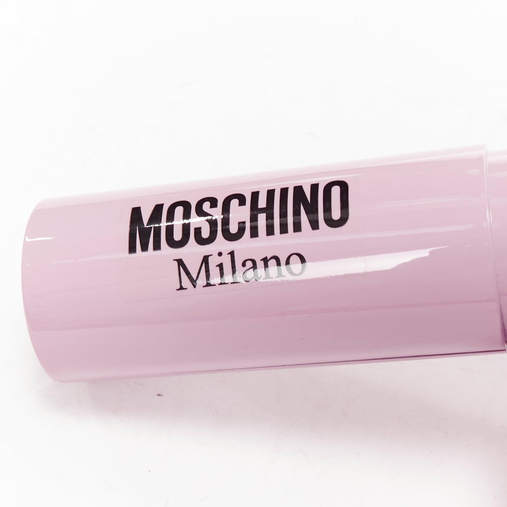 MOSCHINO 2021 Laufsteg Jeremy Scott Rosa Crossbody-Clutch/Umhängetasche mit blow dryer Kette im Zustand „Neu“ in Hong Kong, NT
