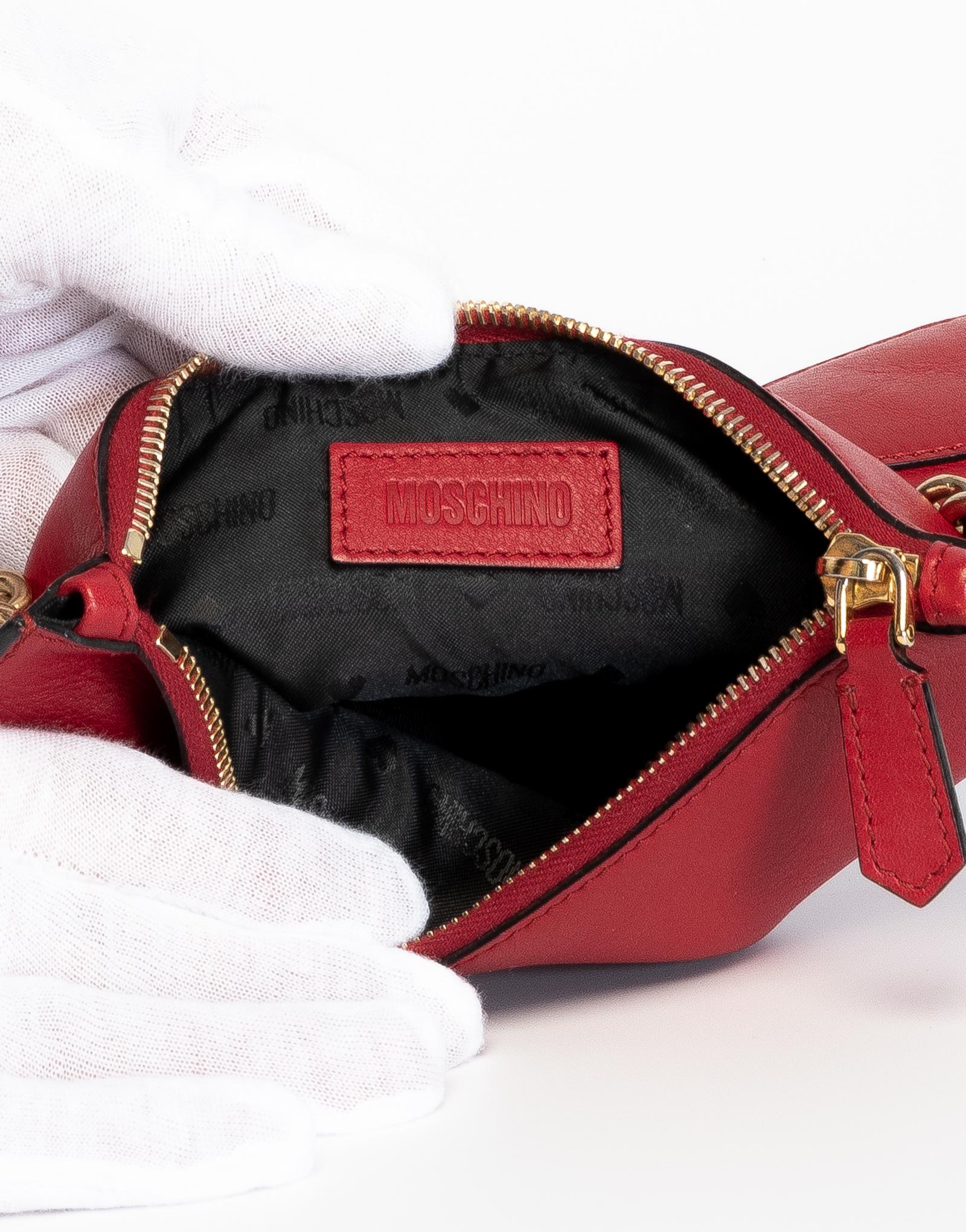 Moschino 30th Anniversary Red Leather Clutch In New Condition For Sale In Montreal, Quebec