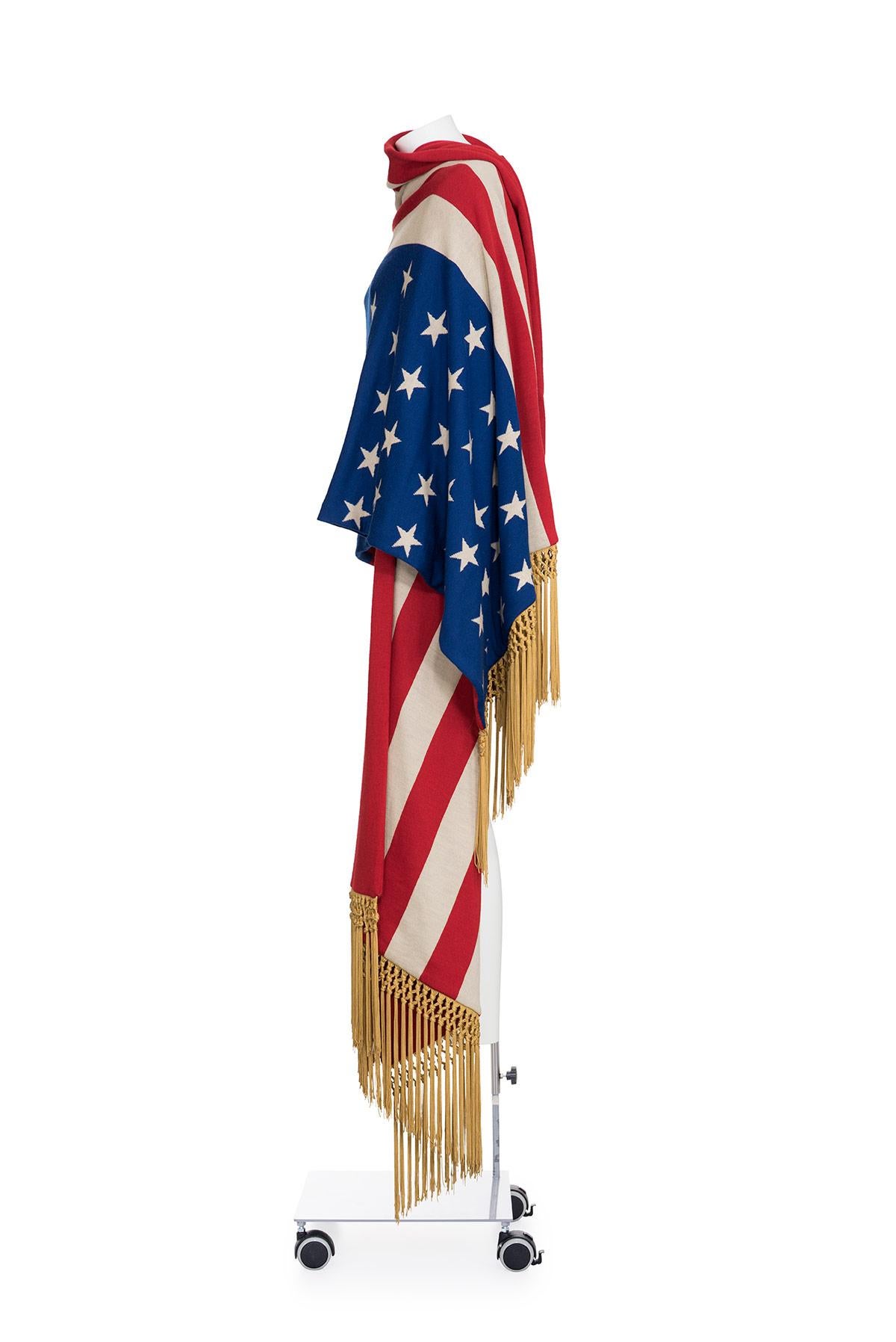 ¡Raro e icónico cárdigan de jacquard con la bandera americana de los 90 y estola extra larga de MOSCHINO COUTURE!
bordado 