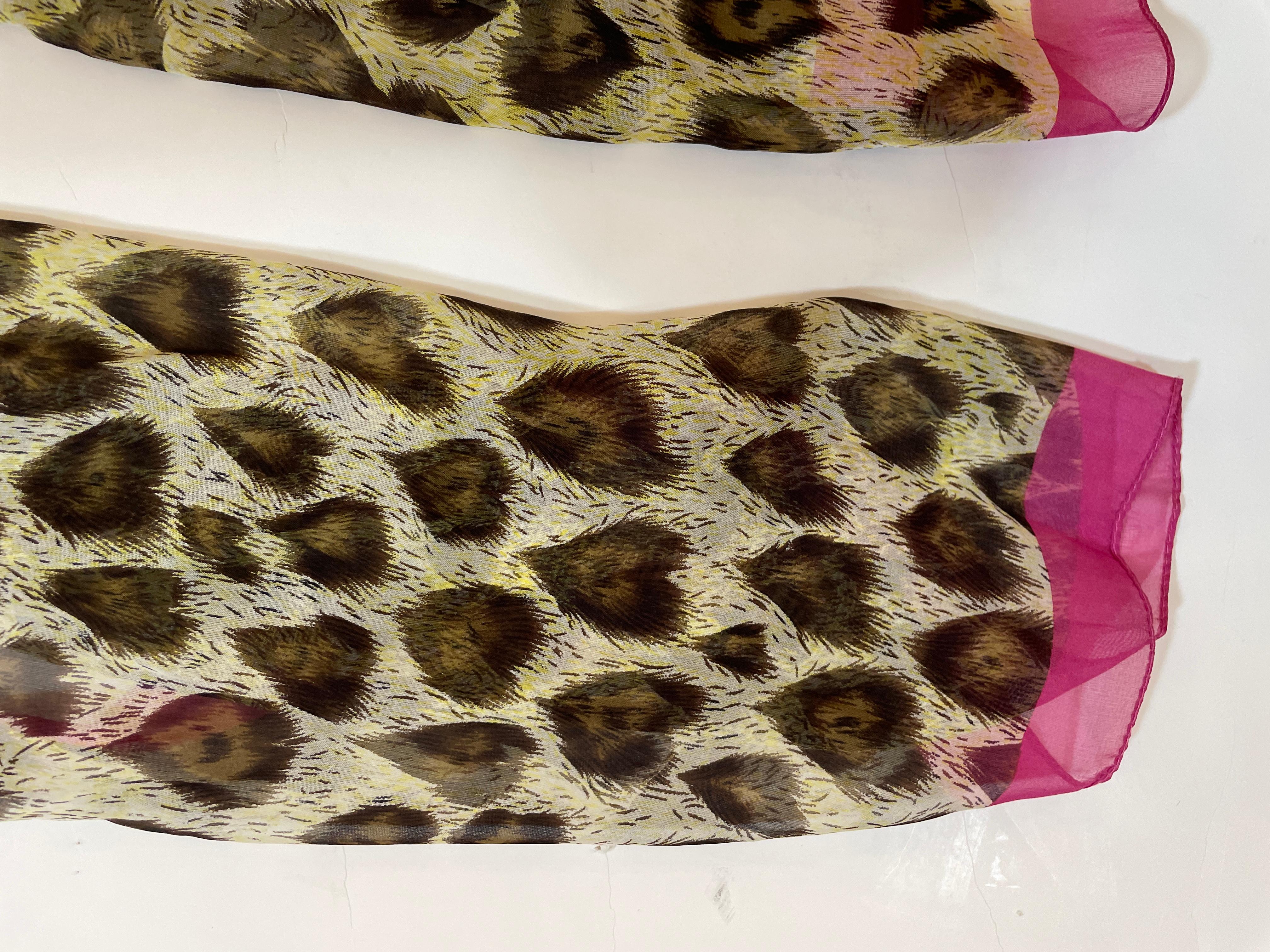 Women's or Men's Moschino Animal Print Silk Scarf Made In Italy Pink And Brown 1990s Head Wrap For Sale