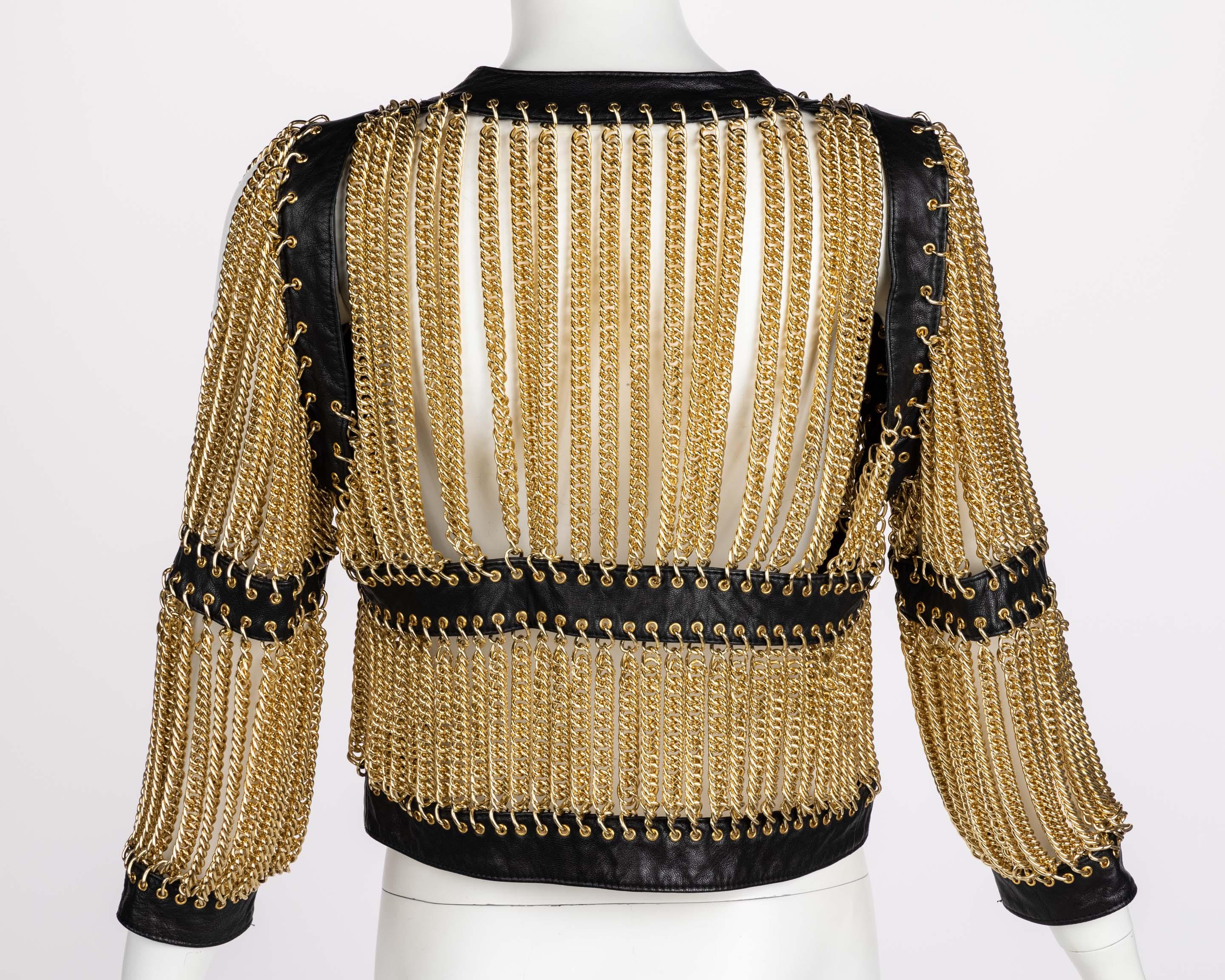 Moschino Archive Vintage Giacca in pelle con catena d'oro JLO Primavera 2010 In condizioni ottime in vendita a Boca Raton, FL