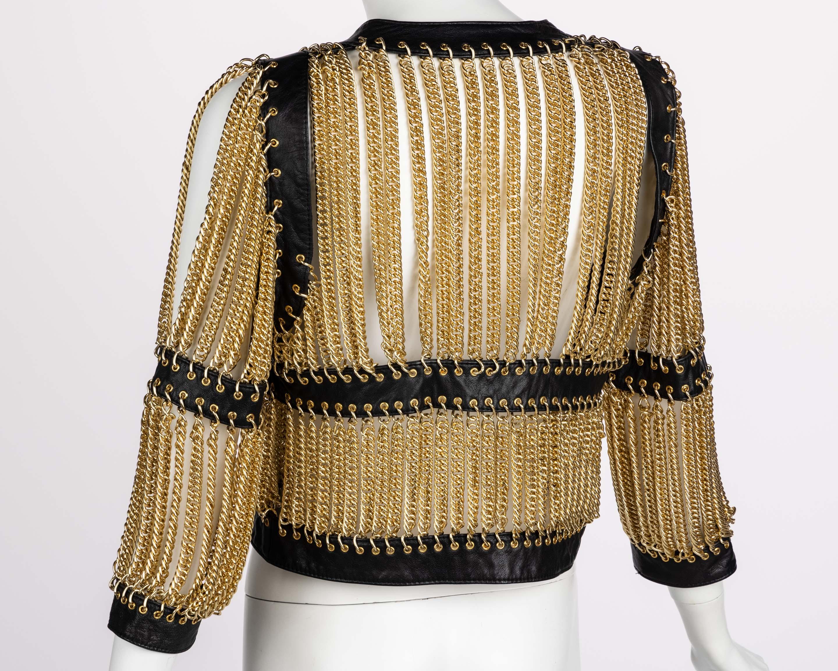 Donna Moschino Archive Vintage Giacca in pelle con catena d'oro JLO Primavera 2010 in vendita