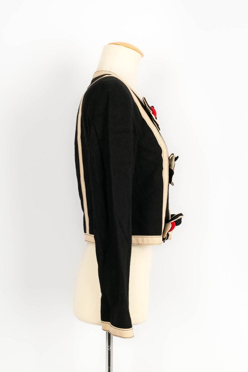 Veste courte Moschino noire et beige avec fleurs Excellent état - En vente à SAINT-OUEN-SUR-SEINE, FR