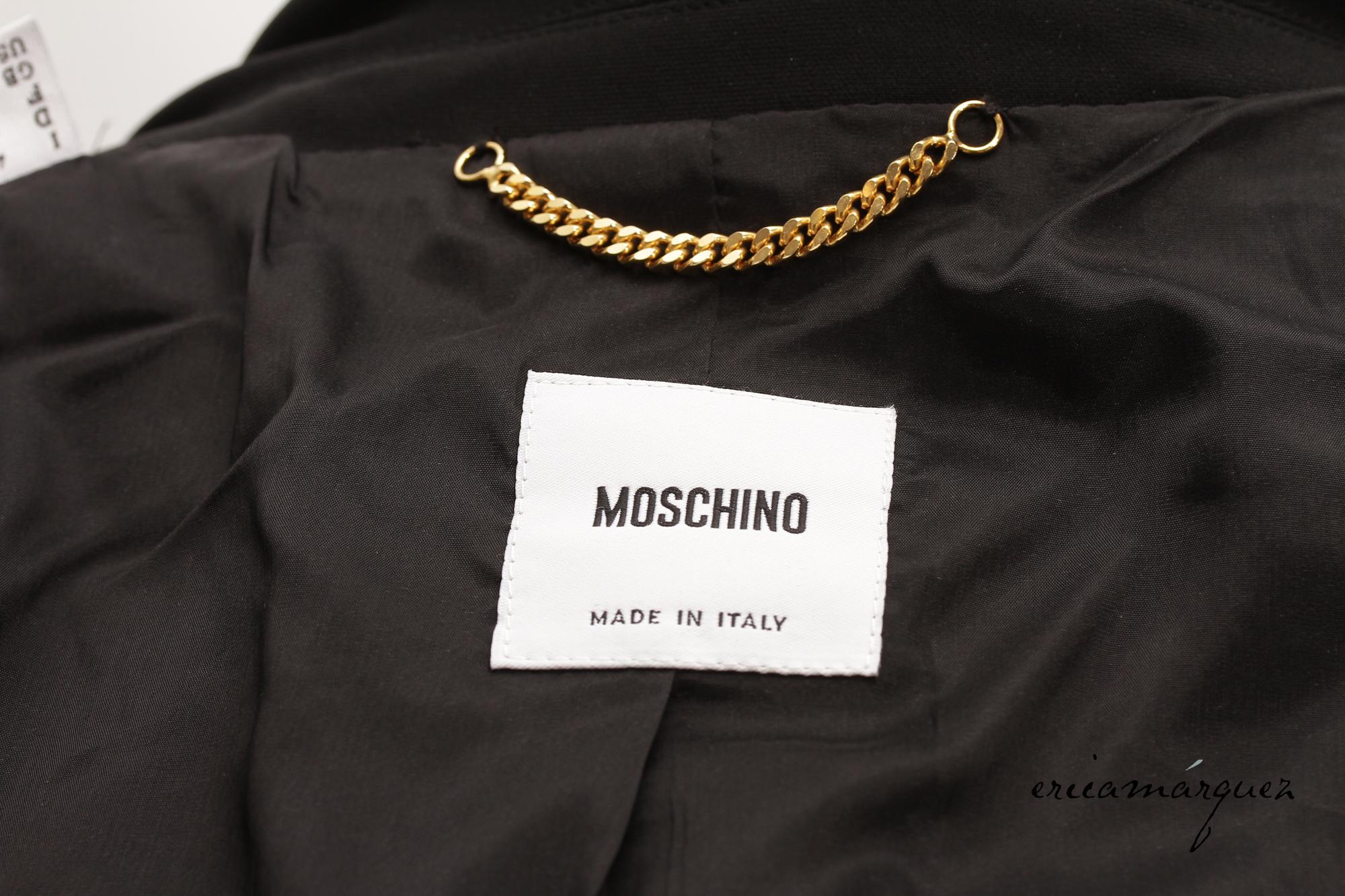 MOSCHINO by Franco Moschino, Schwarzer Blazer mit Handtasche und Hardware-Verzierung im Angebot 9