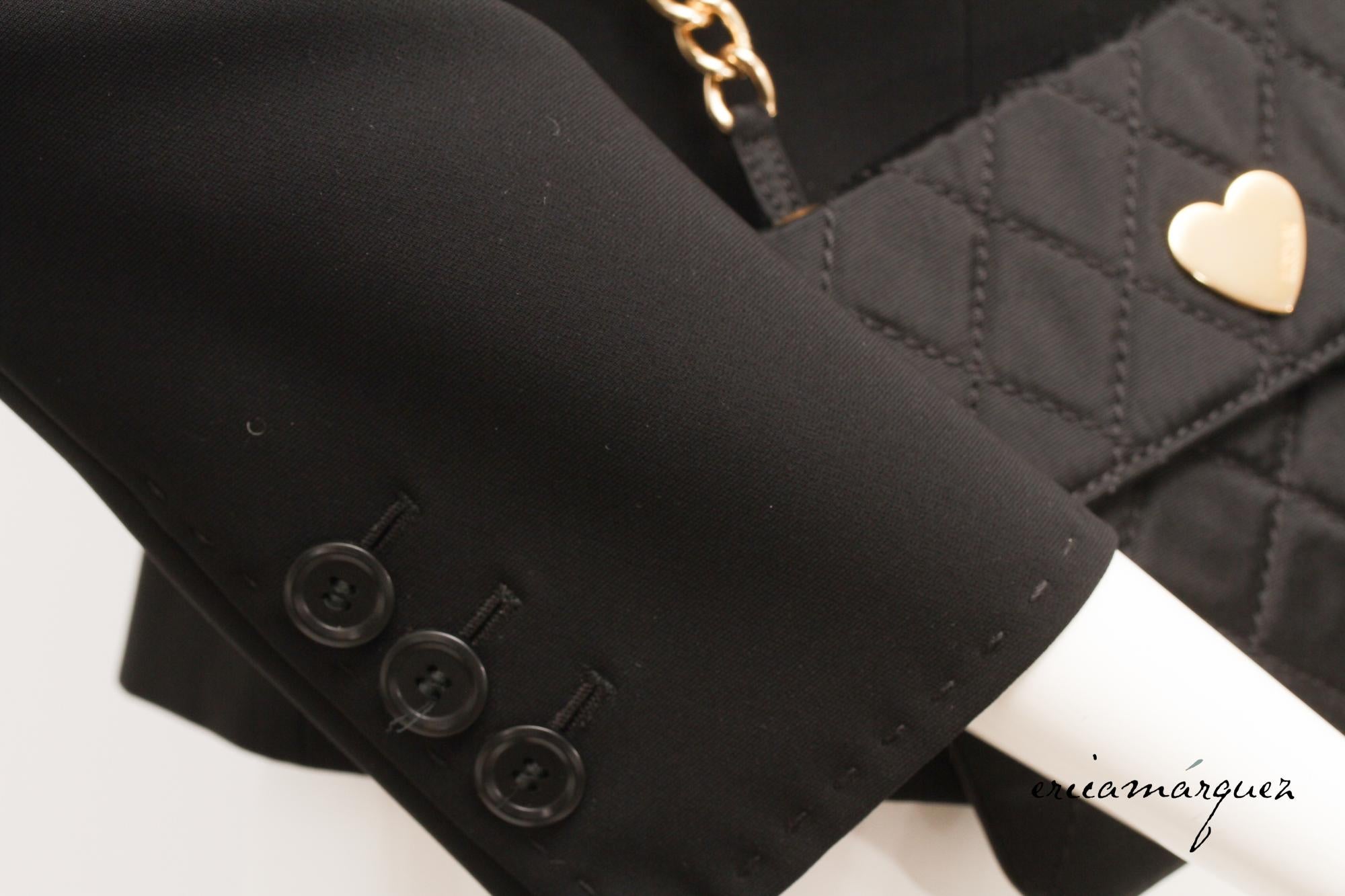 MOSCHINO by Franco Moschino, Schwarzer Blazer mit Handtasche und Hardware-Verzierung Damen im Angebot