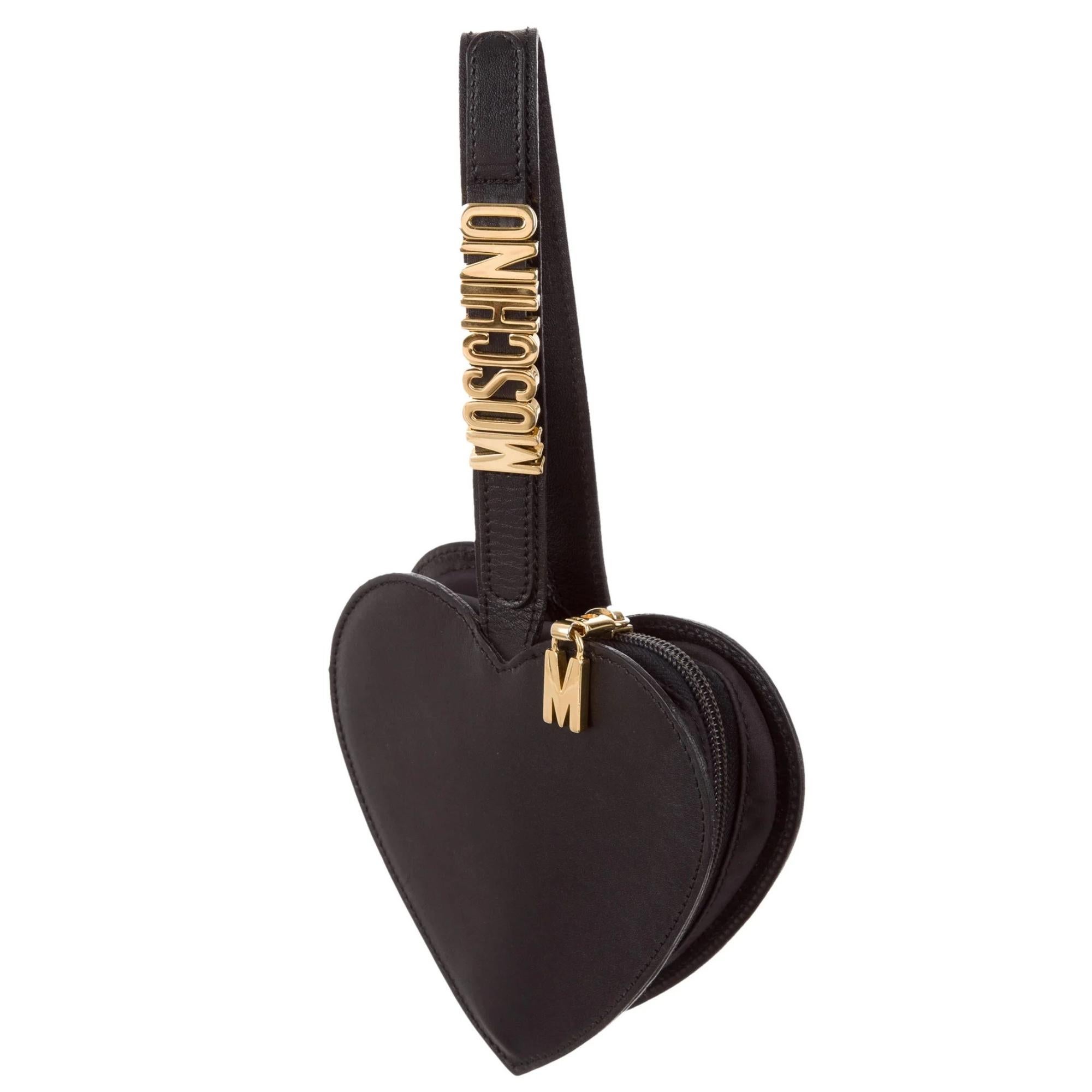Moschino Black Heart Wristlet Mini Bag In Good Condition For Sale In Montreal, Quebec