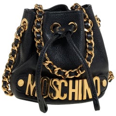 Moschino Schwarz Leder Drawstring Bucket Crossbody Bag