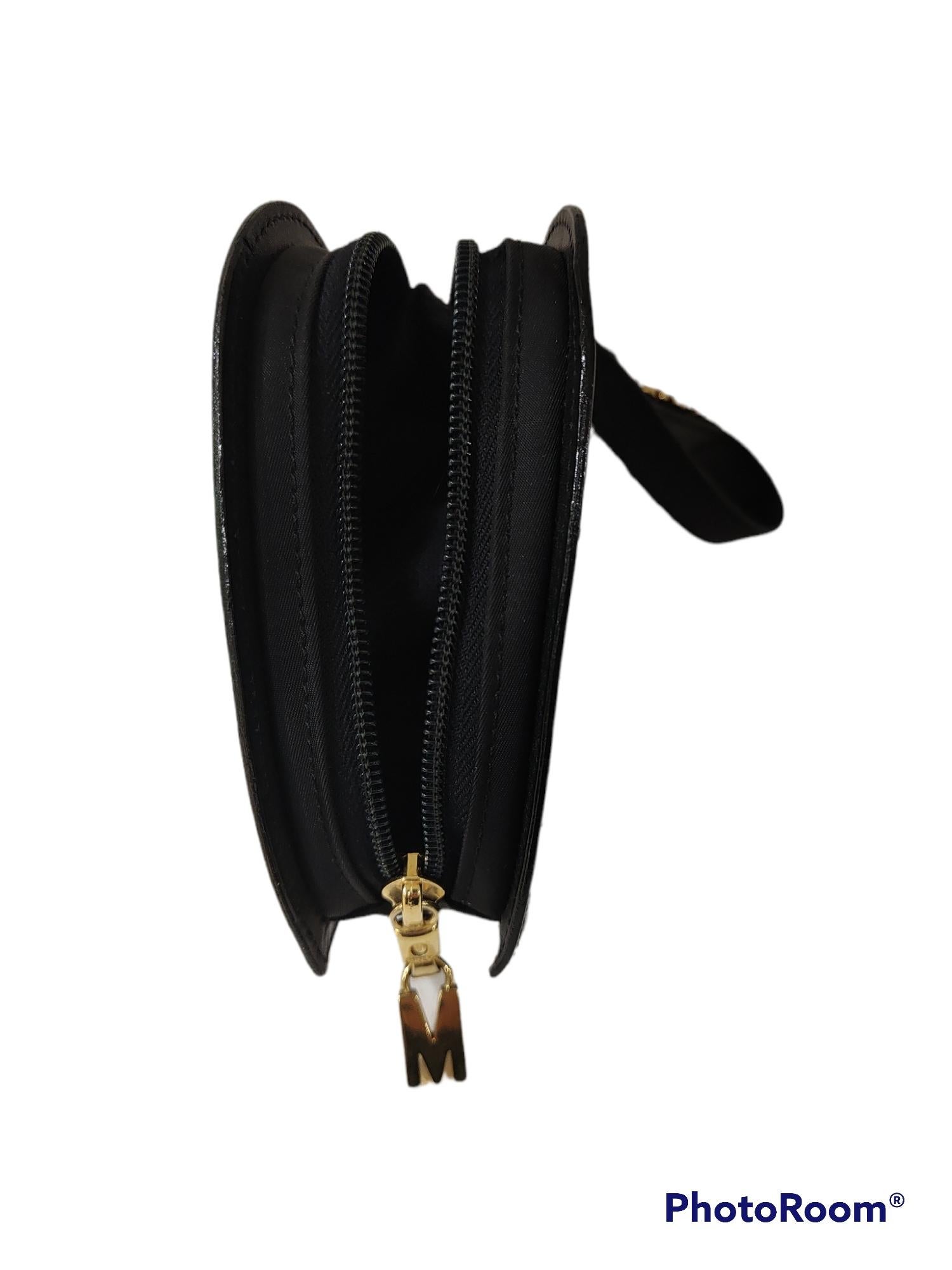 Moschino Schwarze Leder-Herz-Handtasche für Damen oder Herren