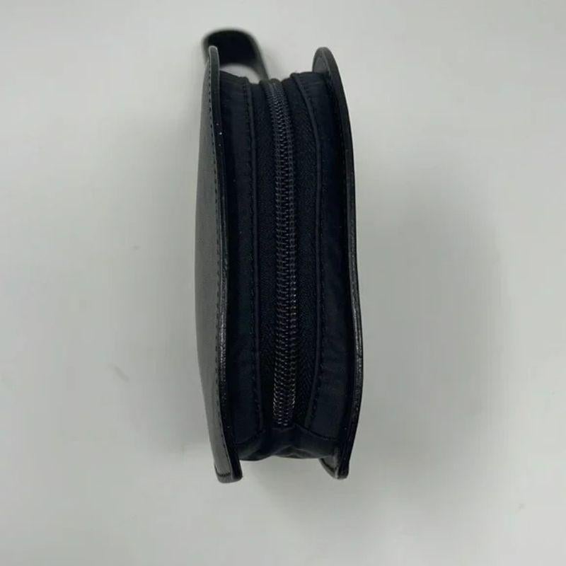 Moschino Schwarze Leder-Handgelenkstasche Mini-Tasche Vintage im Zustand „Gut“ im Angebot in Los Angeles, CA