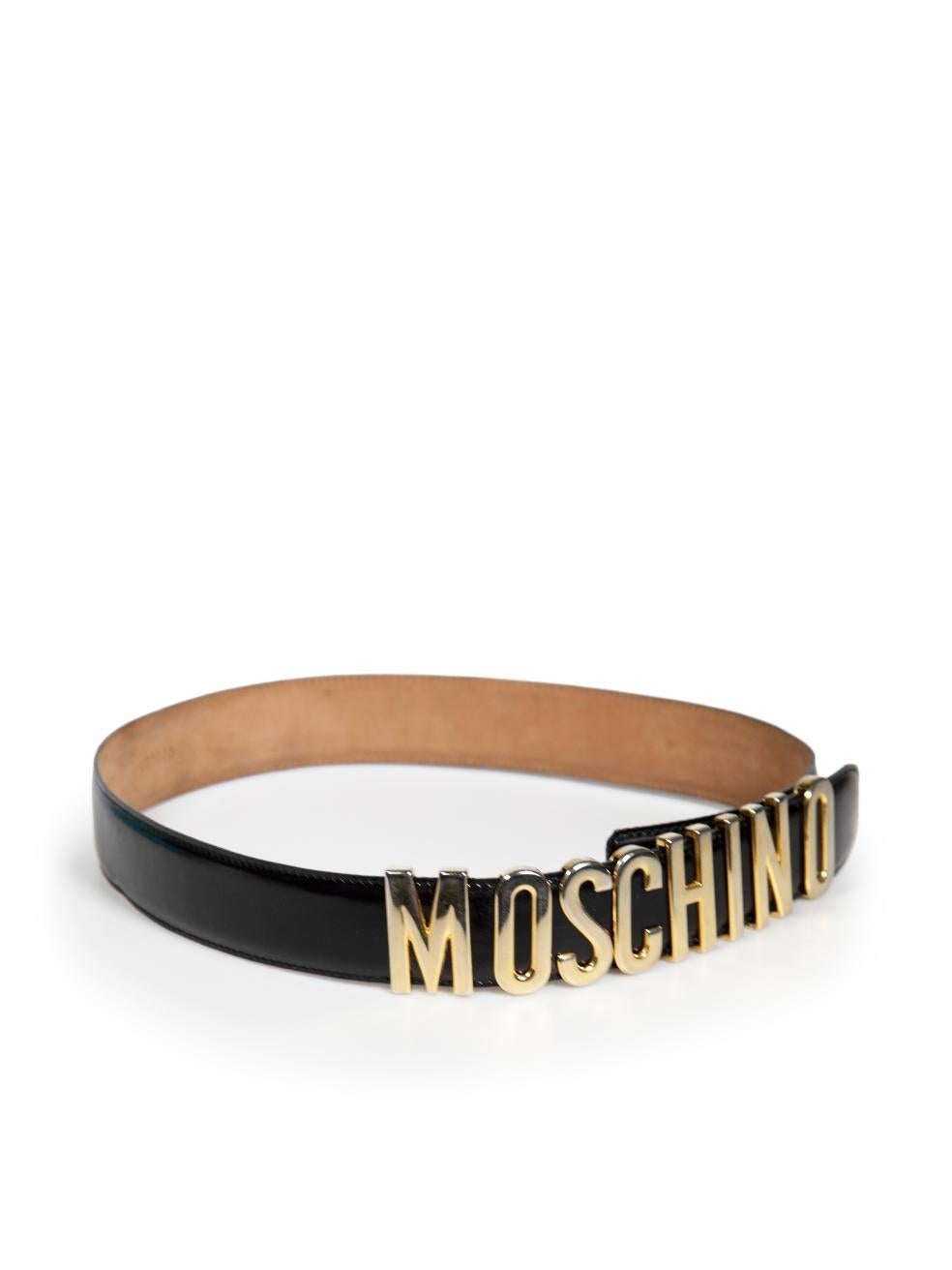 CONDITION is Good. Minor wear to belt is evident. General scratches to leather under metal logo hardware, with tarnishing to the metal logo hardware on this used Moschino designer resale item.
 
 
 
 Details
 
 
 Black
 
 Leather
 
 Belt
 
 Gold