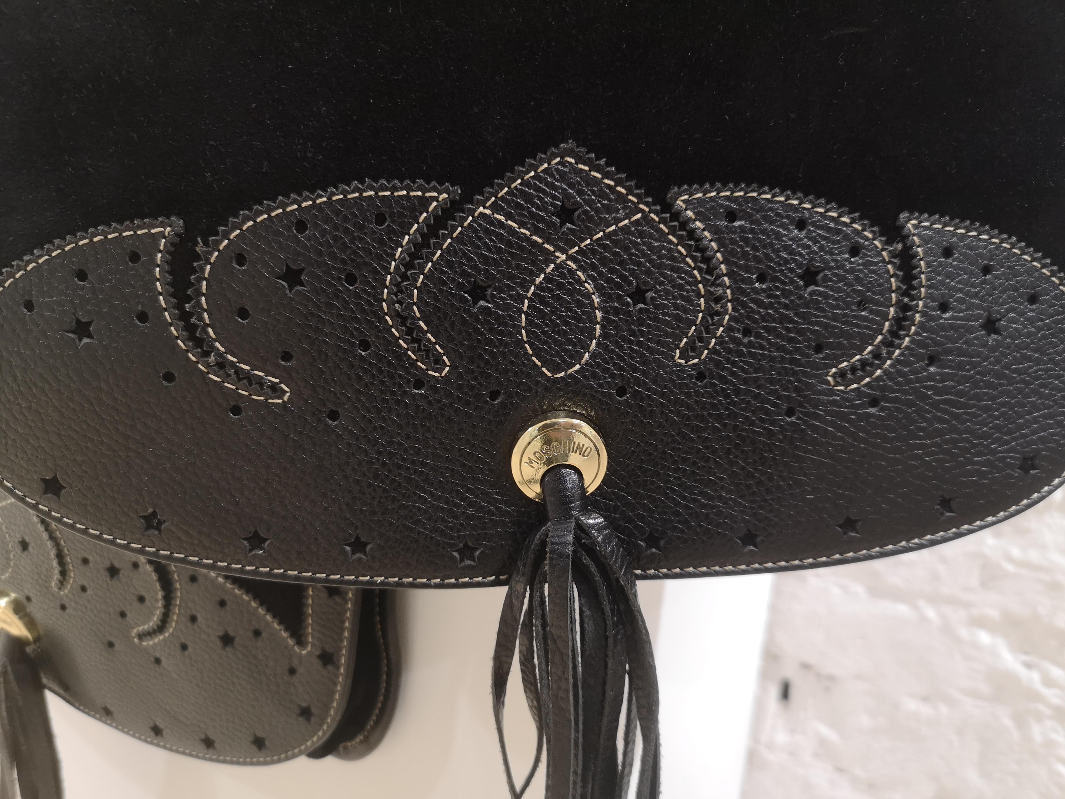 Moschino gaucho-Tasche aus schwarzem Leder  im Angebot 4