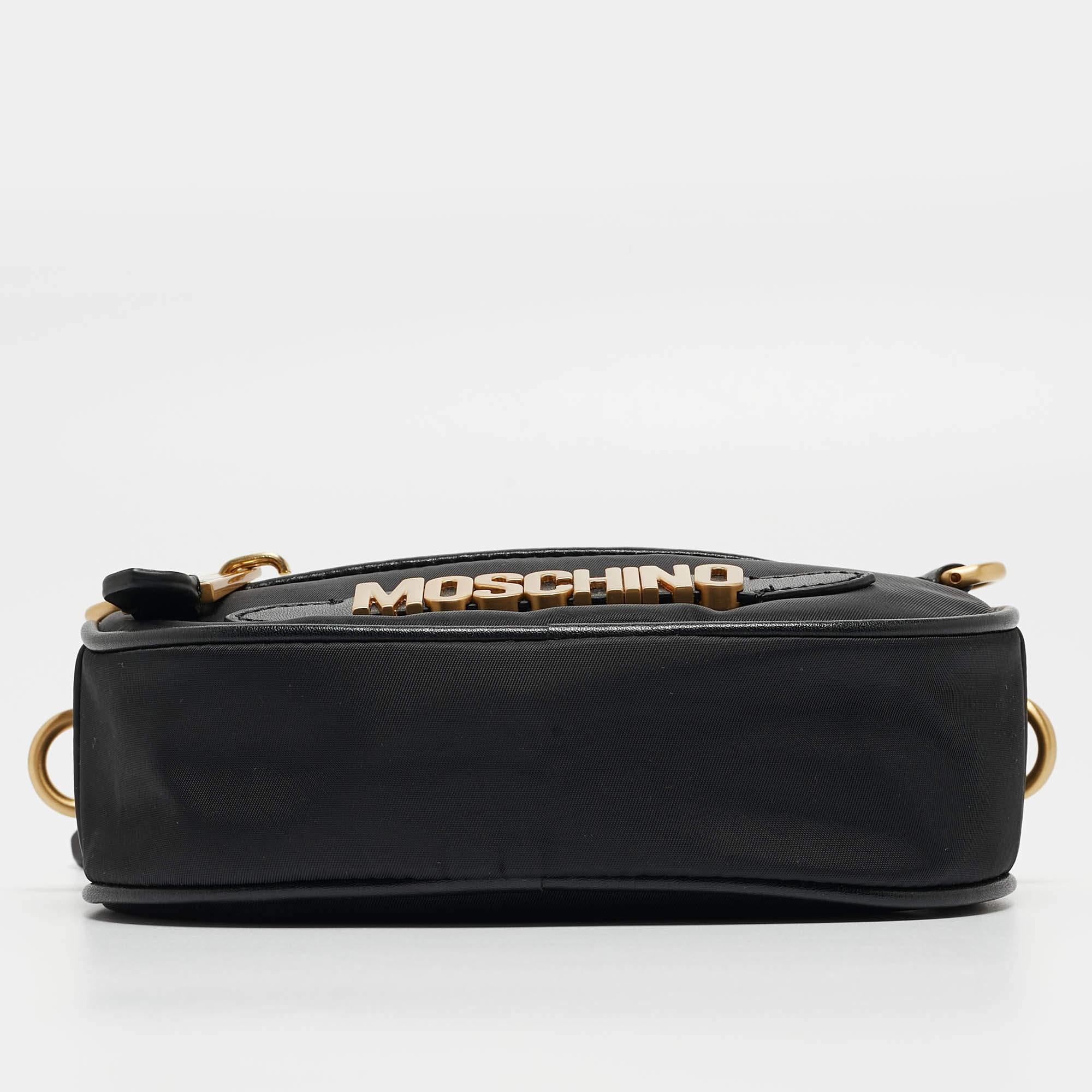 Moschino Black Nylon and Leather Belt Bag For Sale 10