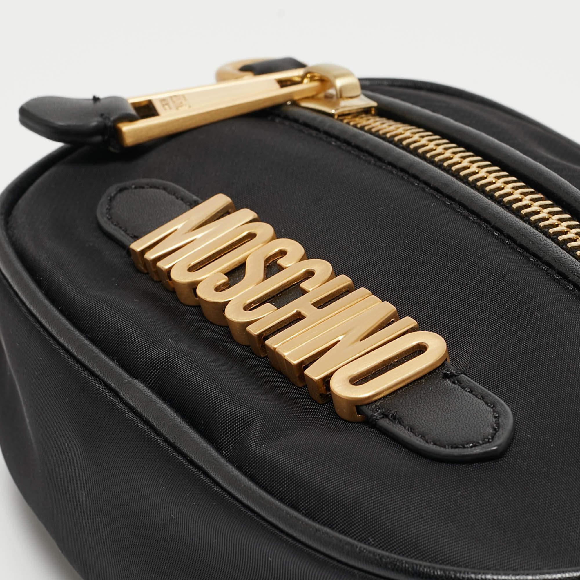 Women's Moschino Black Nylon and Leather Belt Bag For Sale
