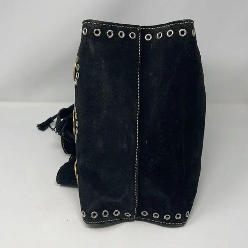 Moschino Black Suede Draw String Bag Grommets Hearts Peace Sign Bon état - En vente à Los Angeles, CA