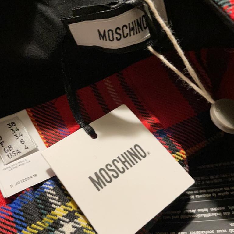 Moschino Mini falda de terciopelo negro a cuadros de corazón NWT en venta 5
