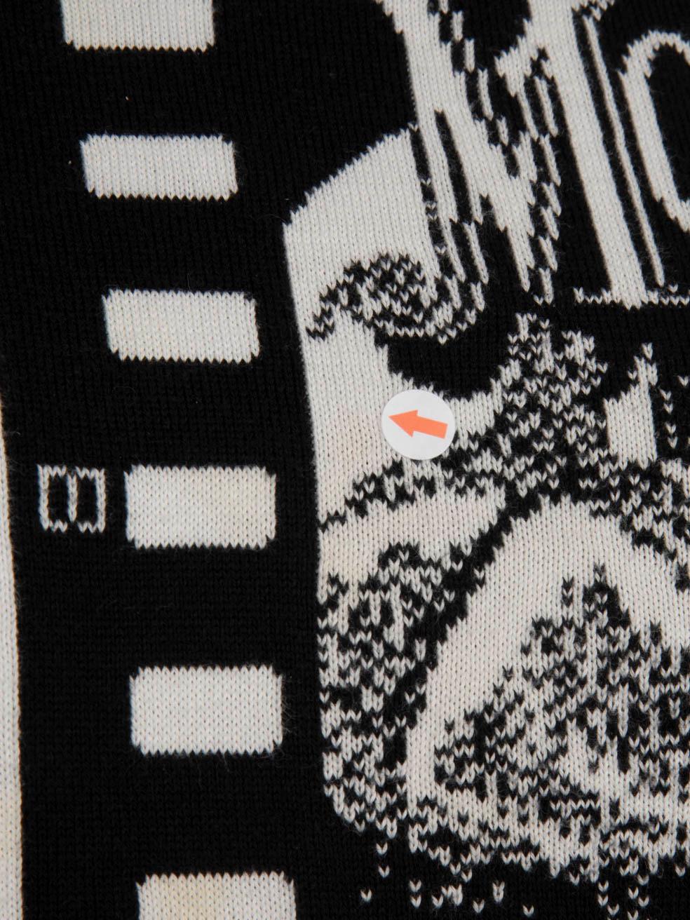 Moschino Black & White Abstract Knit Jumper Size XL For Sale 1