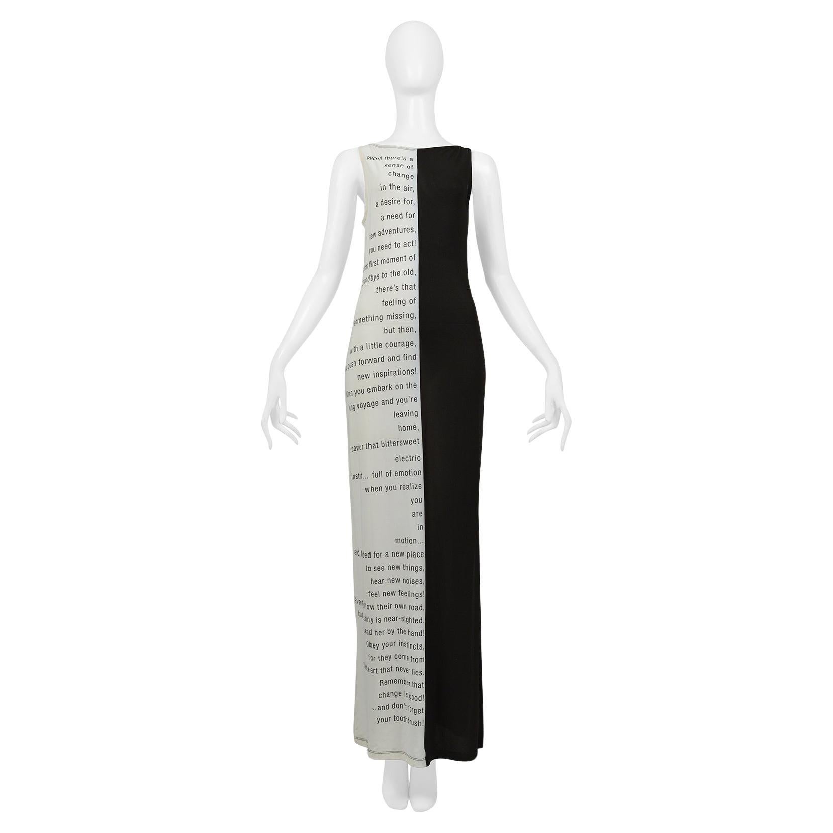Moschino Robe longue texturée noire et blanche avec fente latérale, années 2000 en vente