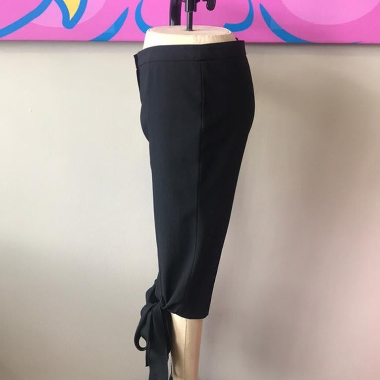 Moschino Black Wool Knee Length Pants For Sale 2